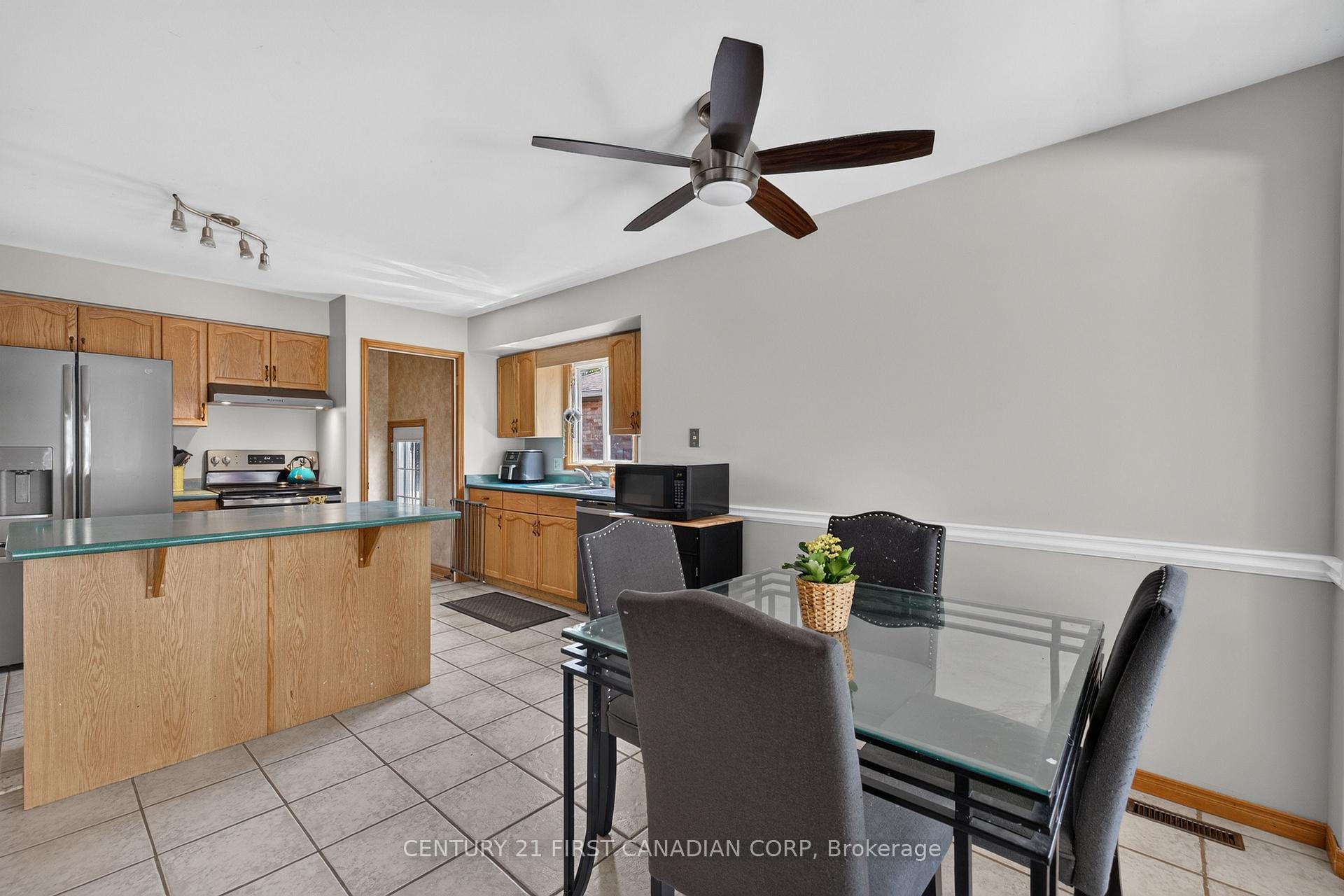 Photo 15 of 33 Oldewood Crescent, St. Thomas — HOMEH