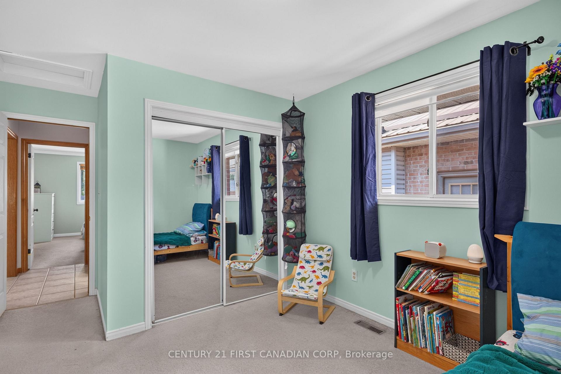 Photo 21 of 33 Oldewood Crescent, St. Thomas — HOMEH