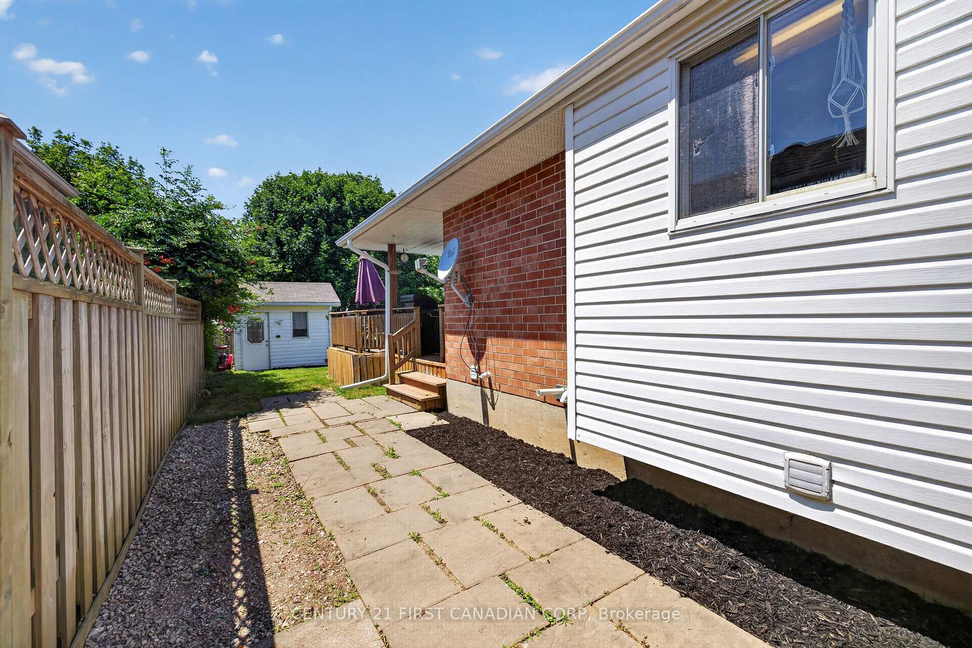 Photo 36 of 33 Oldewood Crescent, St. Thomas — HOMEH