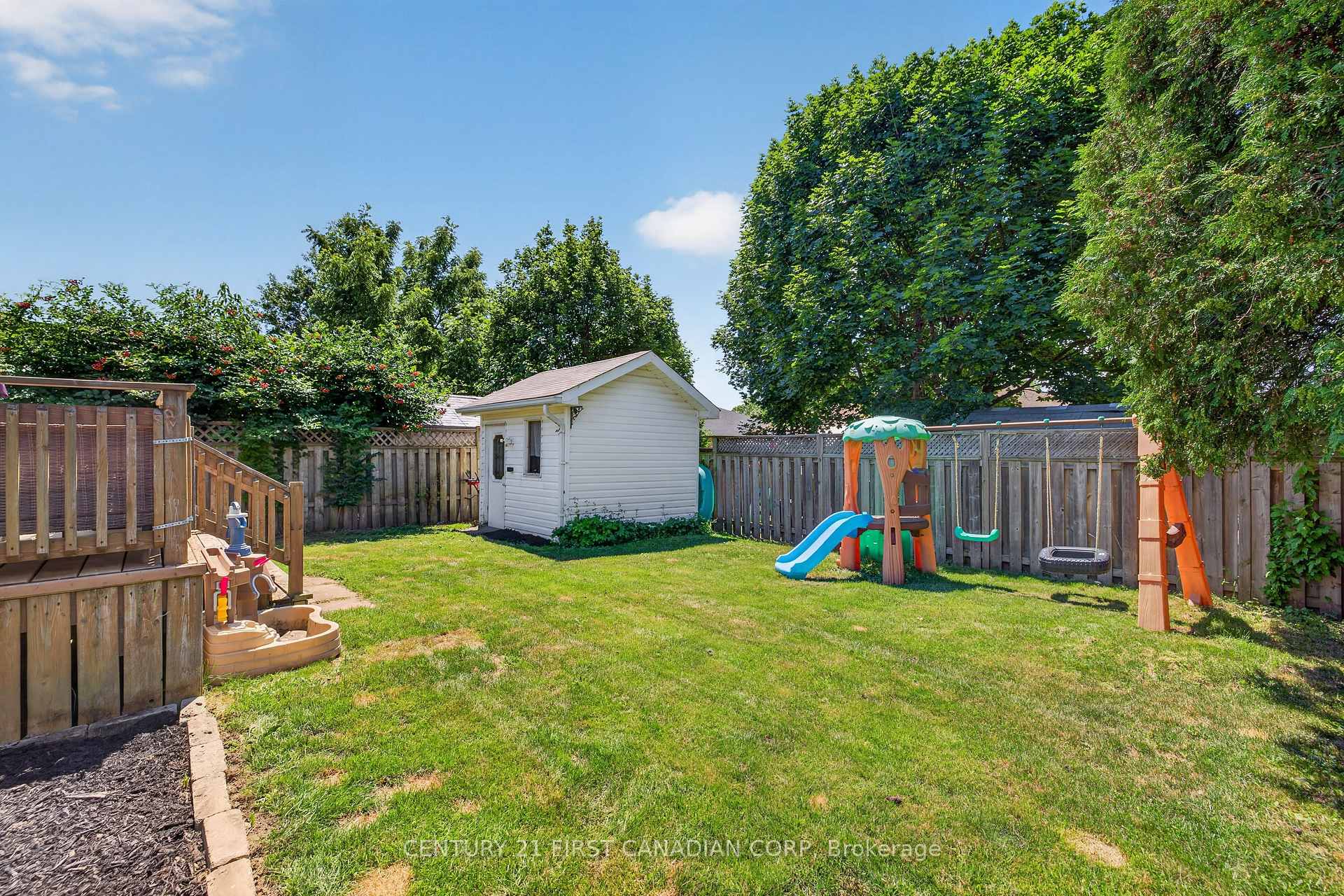 Photo 40 of 33 Oldewood Crescent, St. Thomas — HOMEH
