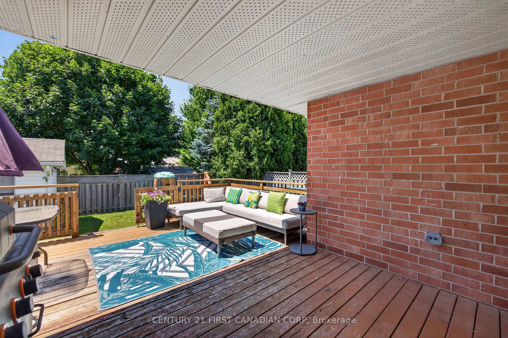 Photo 43 of 33 Oldewood Crescent, St. Thomas — HOMEH