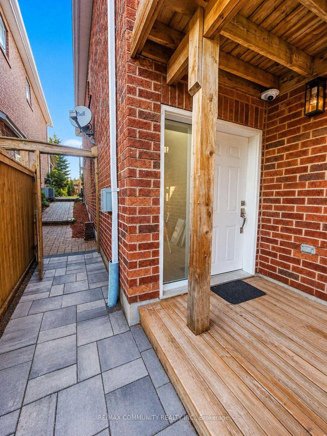 Photo 2 of Unit BSMT, 19 Lacroix Court, Whitby, Taunton North — HOMEH