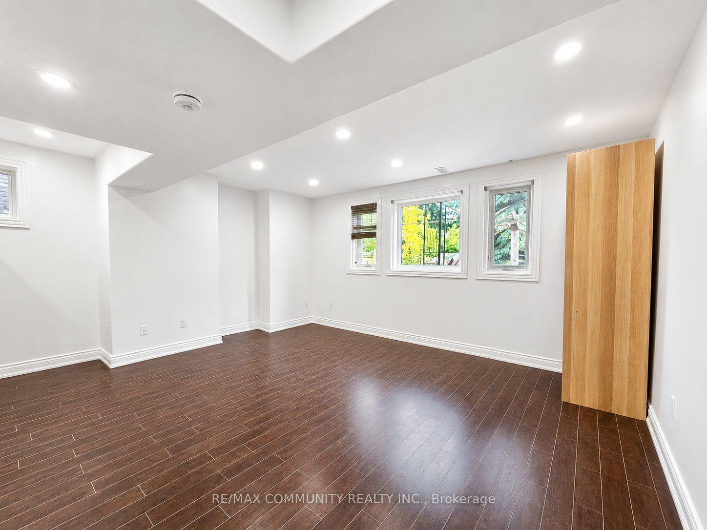 Photo 5 of Unit BSMT, 19 Lacroix Court, Whitby, Taunton North — HOMEH