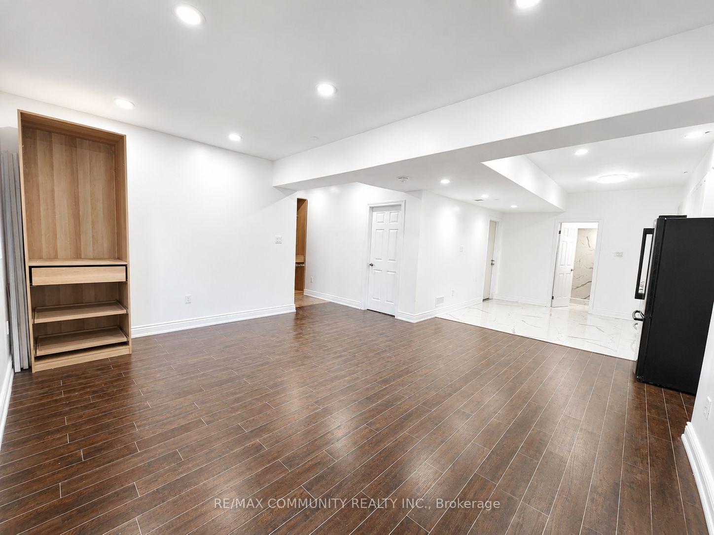 Photo 6 of Unit BSMT, 19 Lacroix Court, Whitby, Taunton North — HOMEH