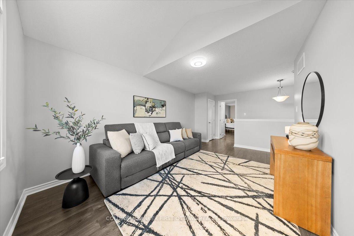 Photo 5 of 619 Dundonald Drive, Ottawa, Barrhaven - Half Moon Bay — HOMEH