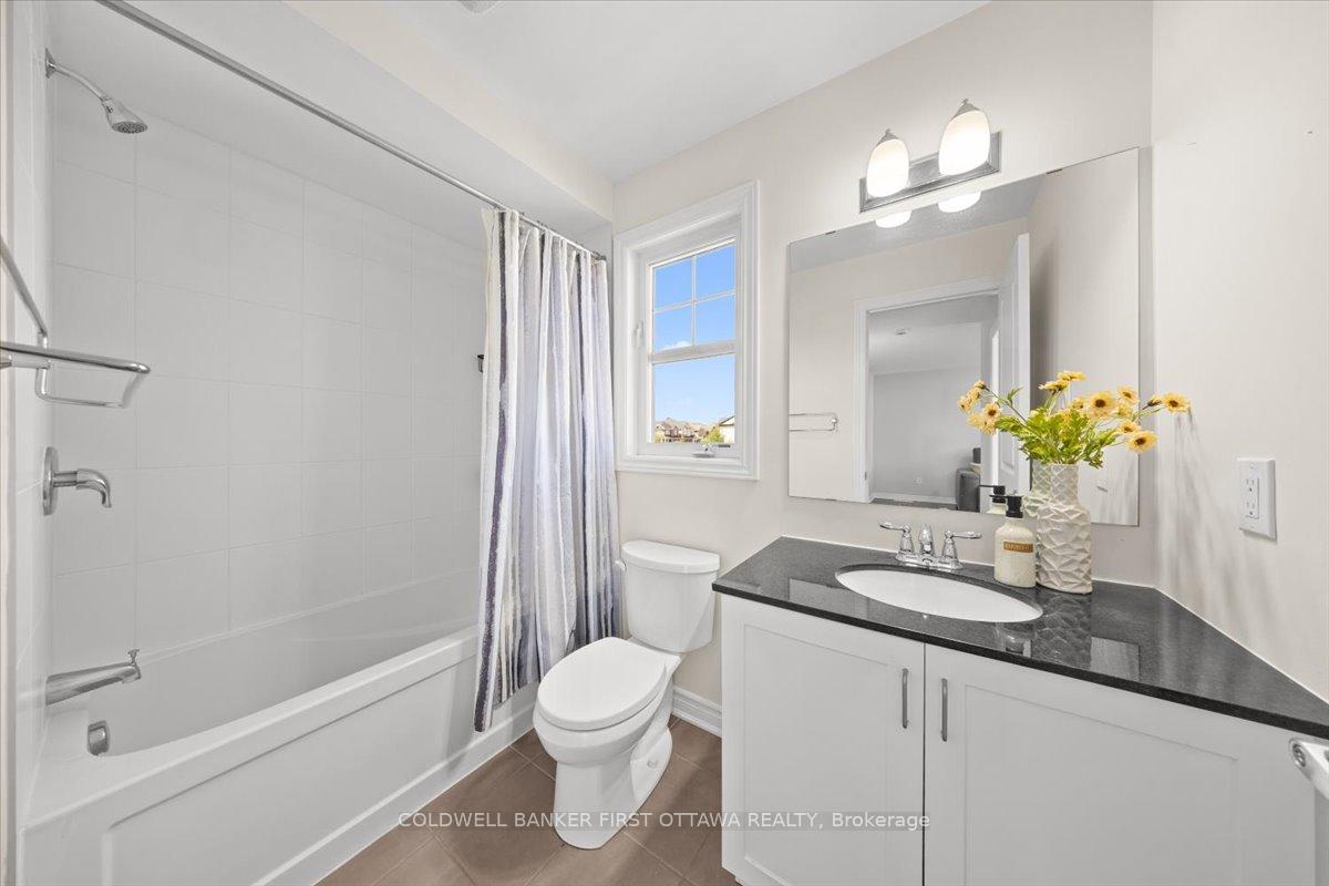 Photo 8 of 619 Dundonald Drive, Ottawa, Barrhaven - Half Moon Bay — HOMEH