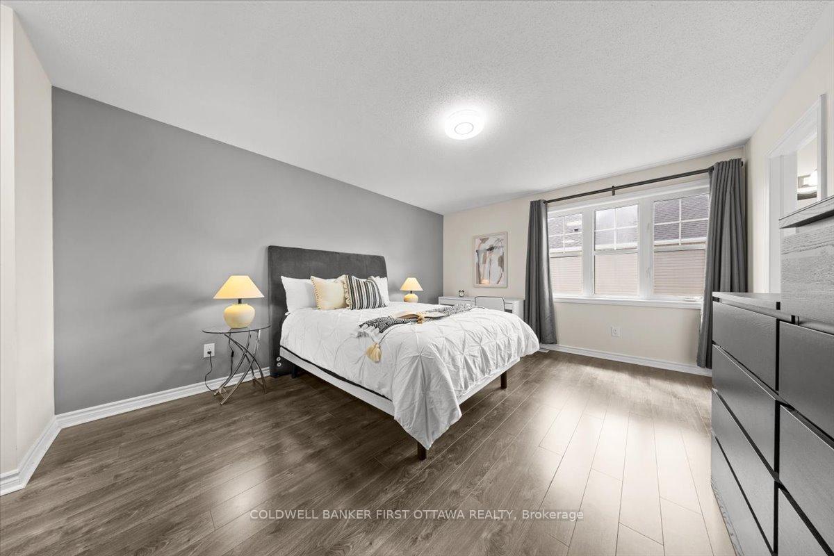 Photo 12 of 619 Dundonald Drive, Ottawa, Barrhaven - Half Moon Bay — HOMEH