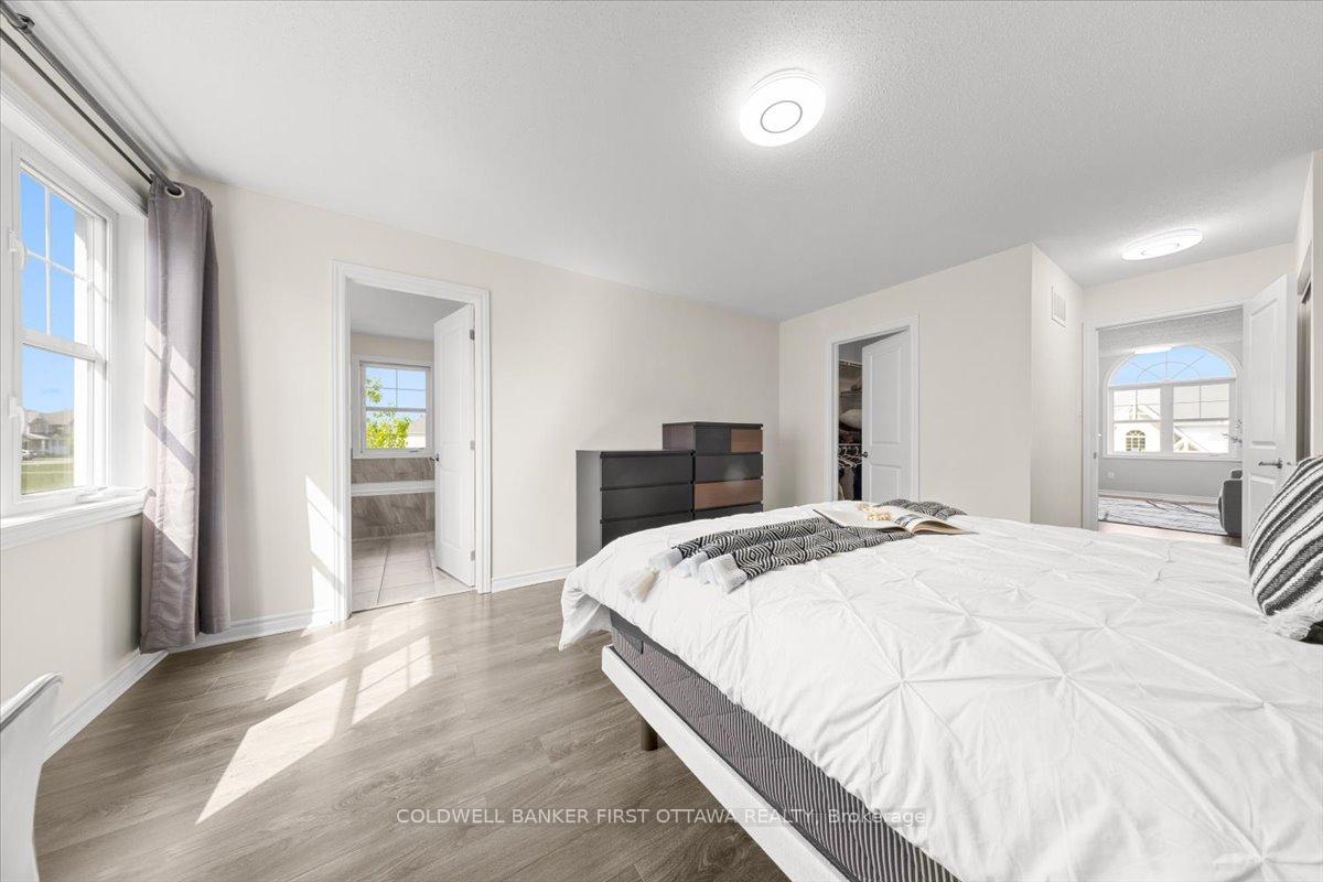 Photo 14 of 619 Dundonald Drive, Ottawa, Barrhaven - Half Moon Bay — HOMEH