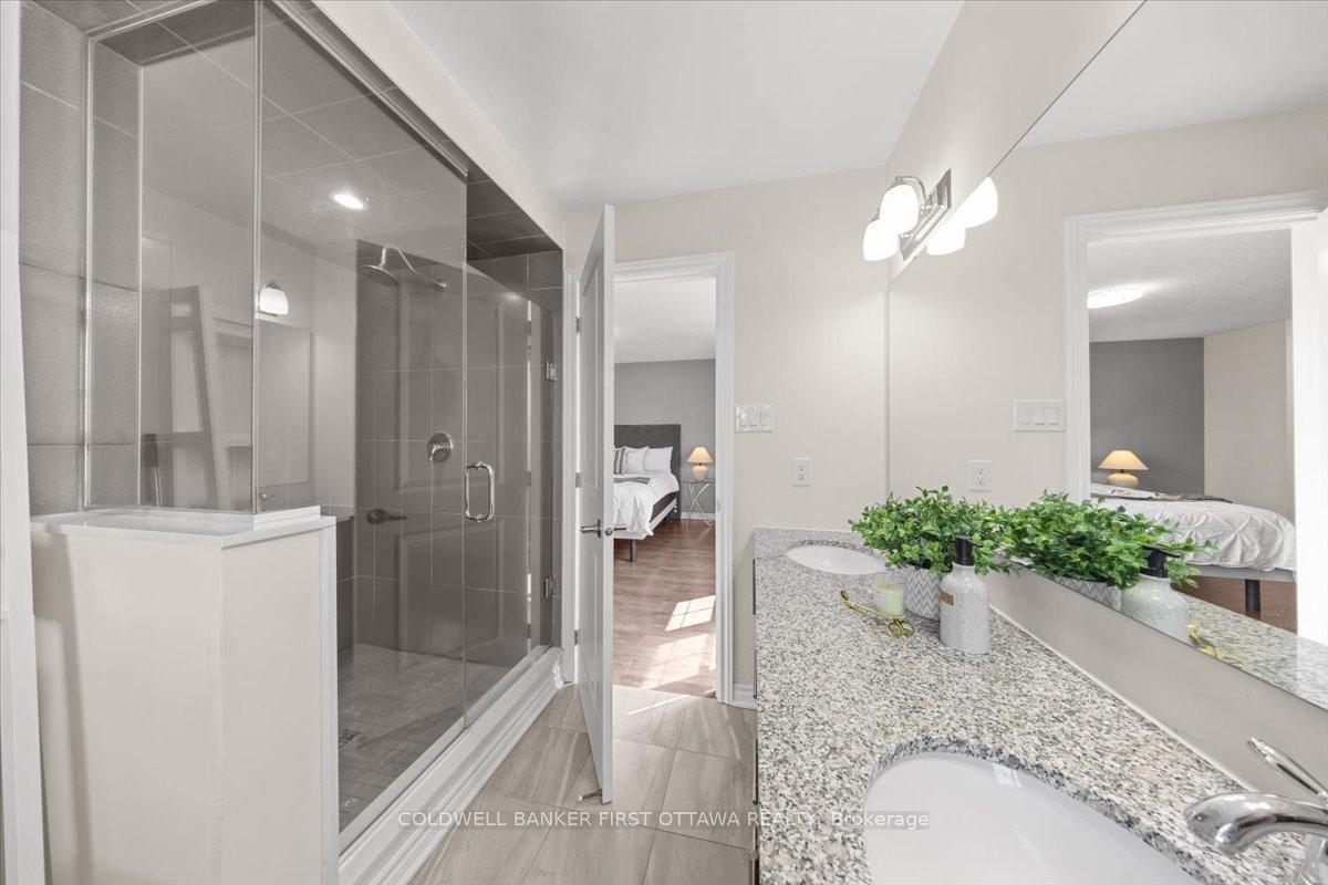 Photo 17 of 619 Dundonald Drive, Ottawa, Barrhaven - Half Moon Bay — HOMEH