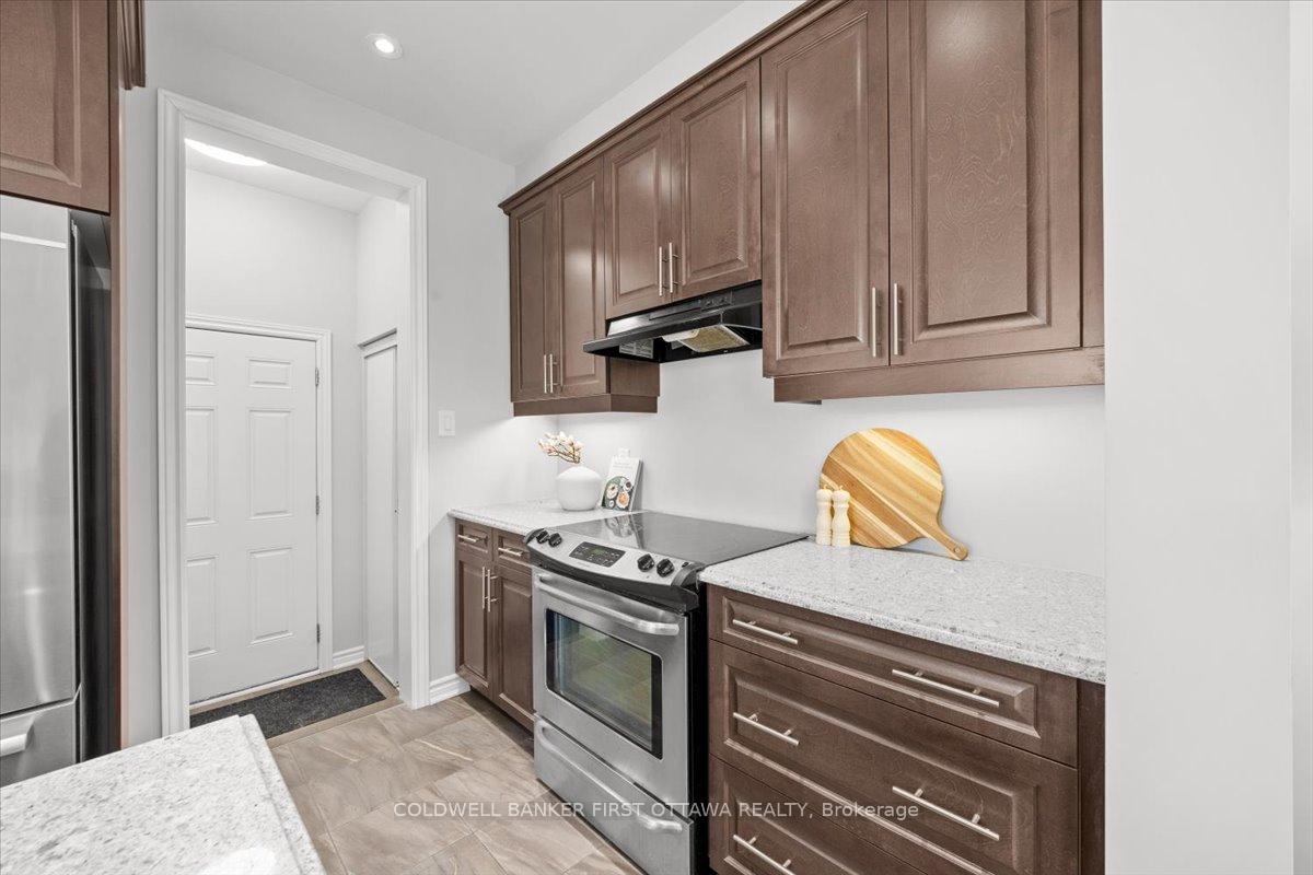 Photo 30 of 619 Dundonald Drive, Ottawa, Barrhaven - Half Moon Bay — HOMEH