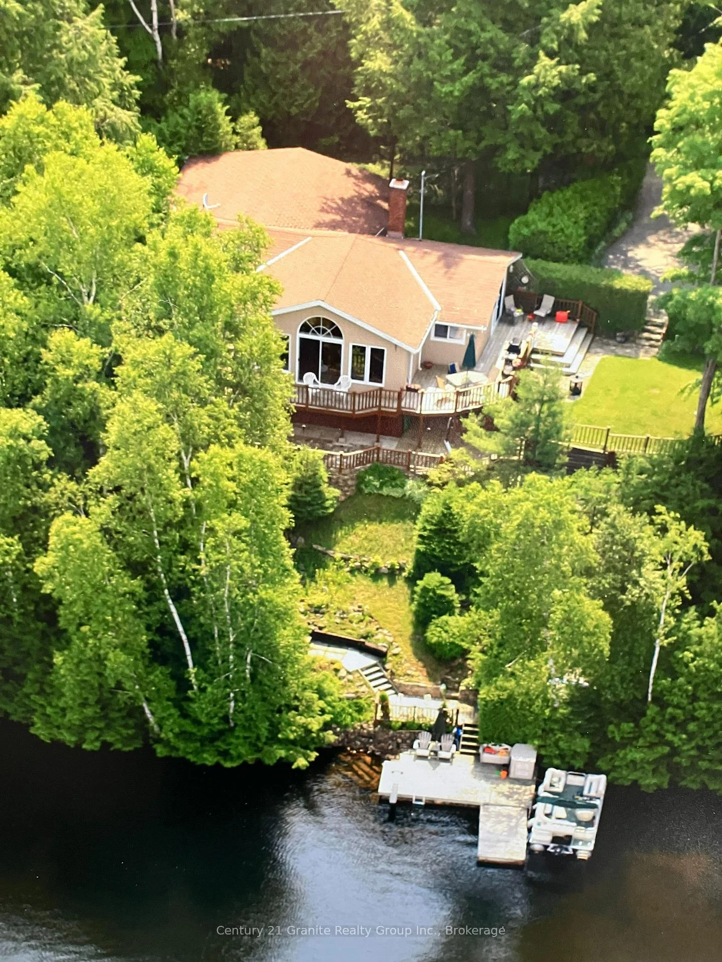 Photo 3 of 1109 Burnt Point Trail, Highlands East, Glamorgan — HOMEH