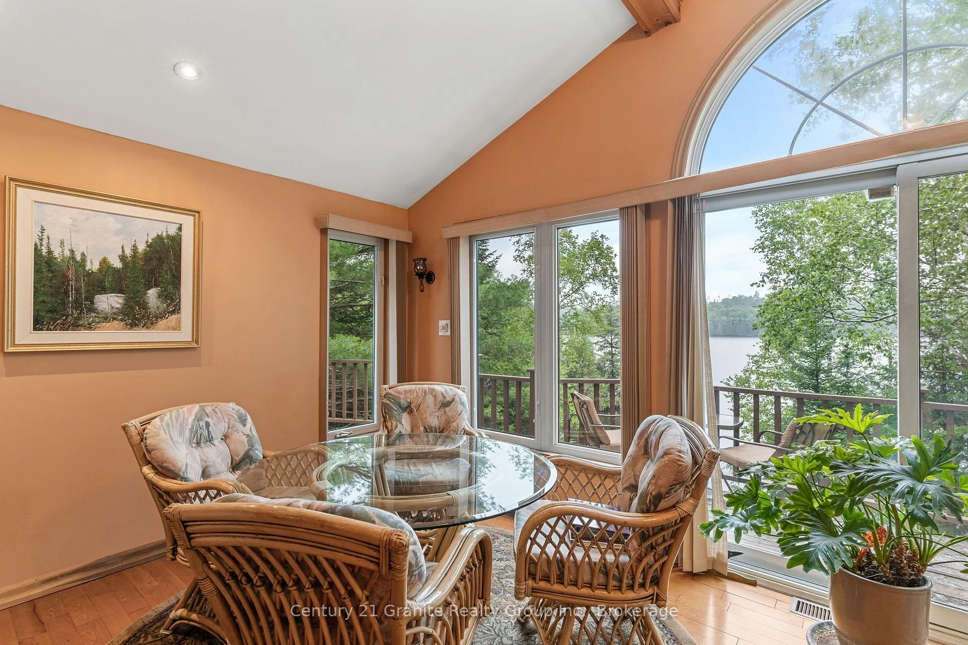 Photo 9 of 1109 Burnt Point Trail, Highlands East, Glamorgan — HOMEH
