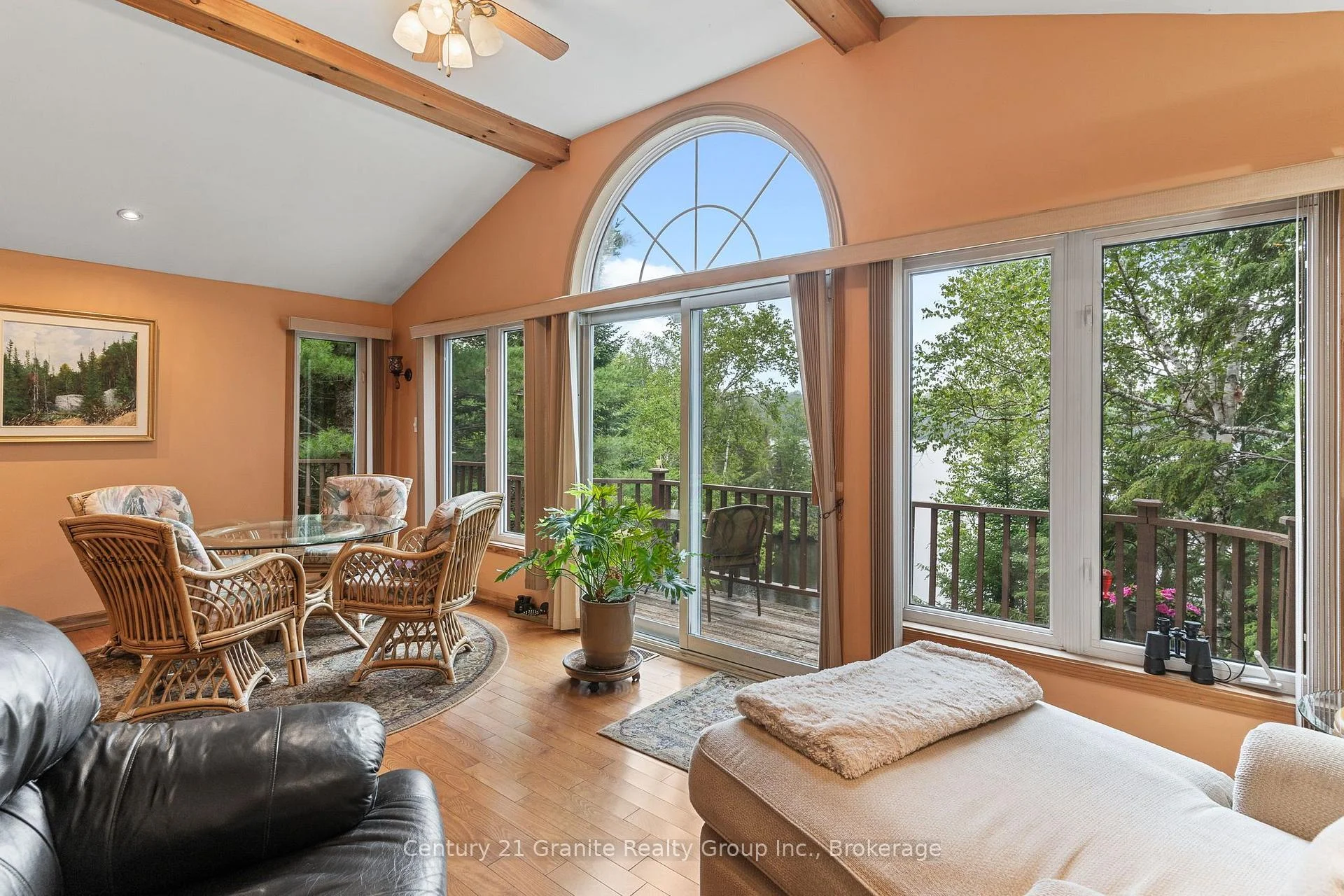 Photo 12 of 1109 Burnt Point Trail, Highlands East, Glamorgan — HOMEH