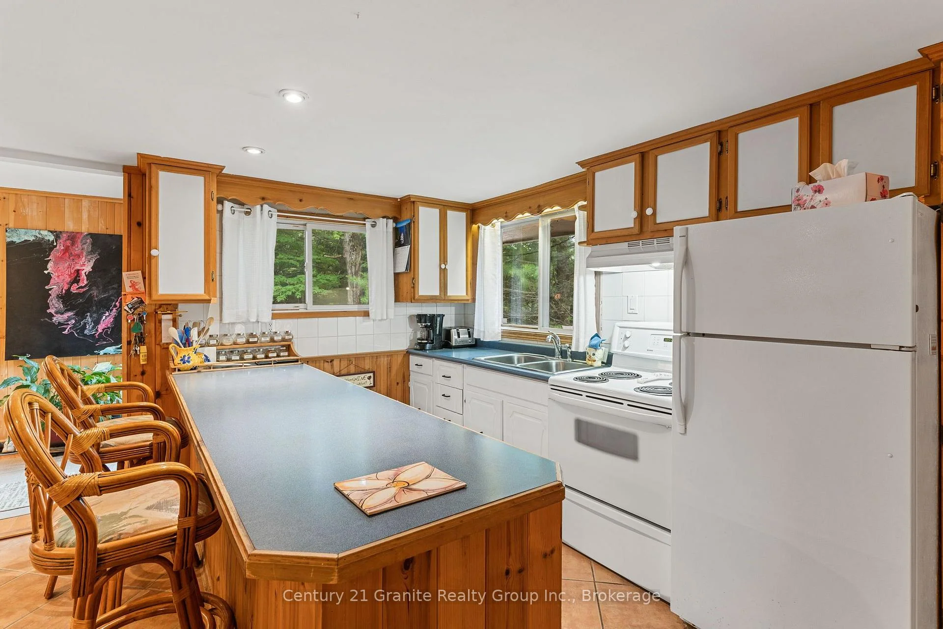 Photo 14 of 1109 Burnt Point Trail, Highlands East, Glamorgan — HOMEH
