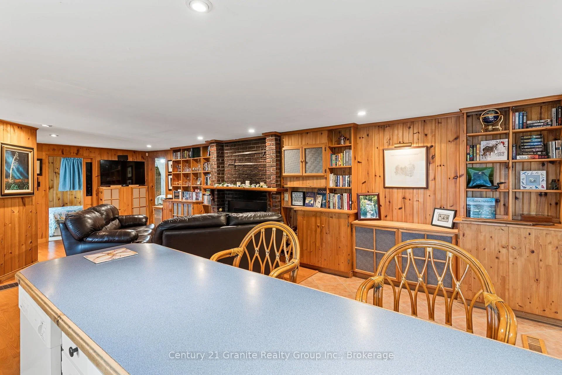 Photo 16 of 1109 Burnt Point Trail, Highlands East, Glamorgan — HOMEH