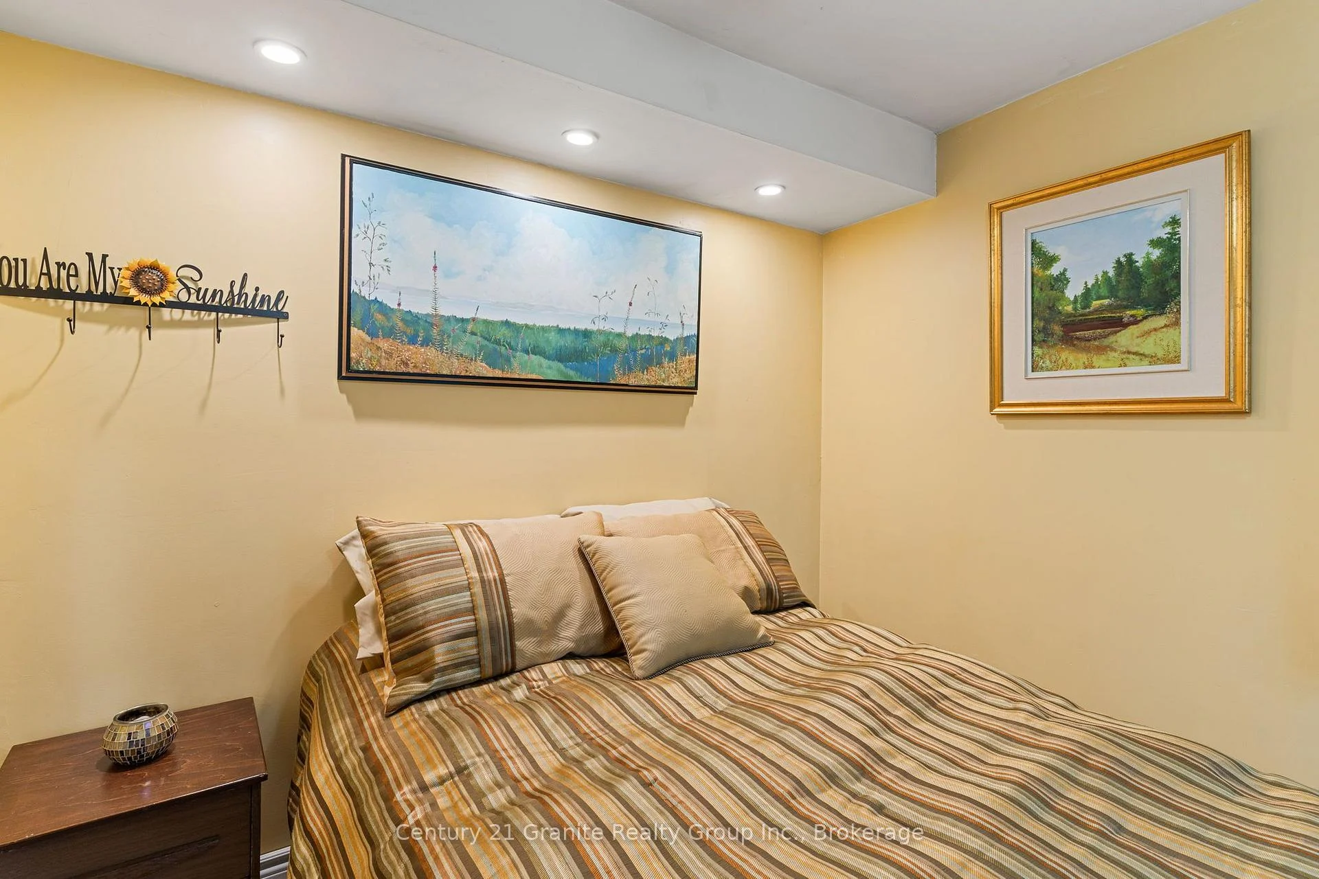 Photo 21 of 1109 Burnt Point Trail, Highlands East, Glamorgan — HOMEH