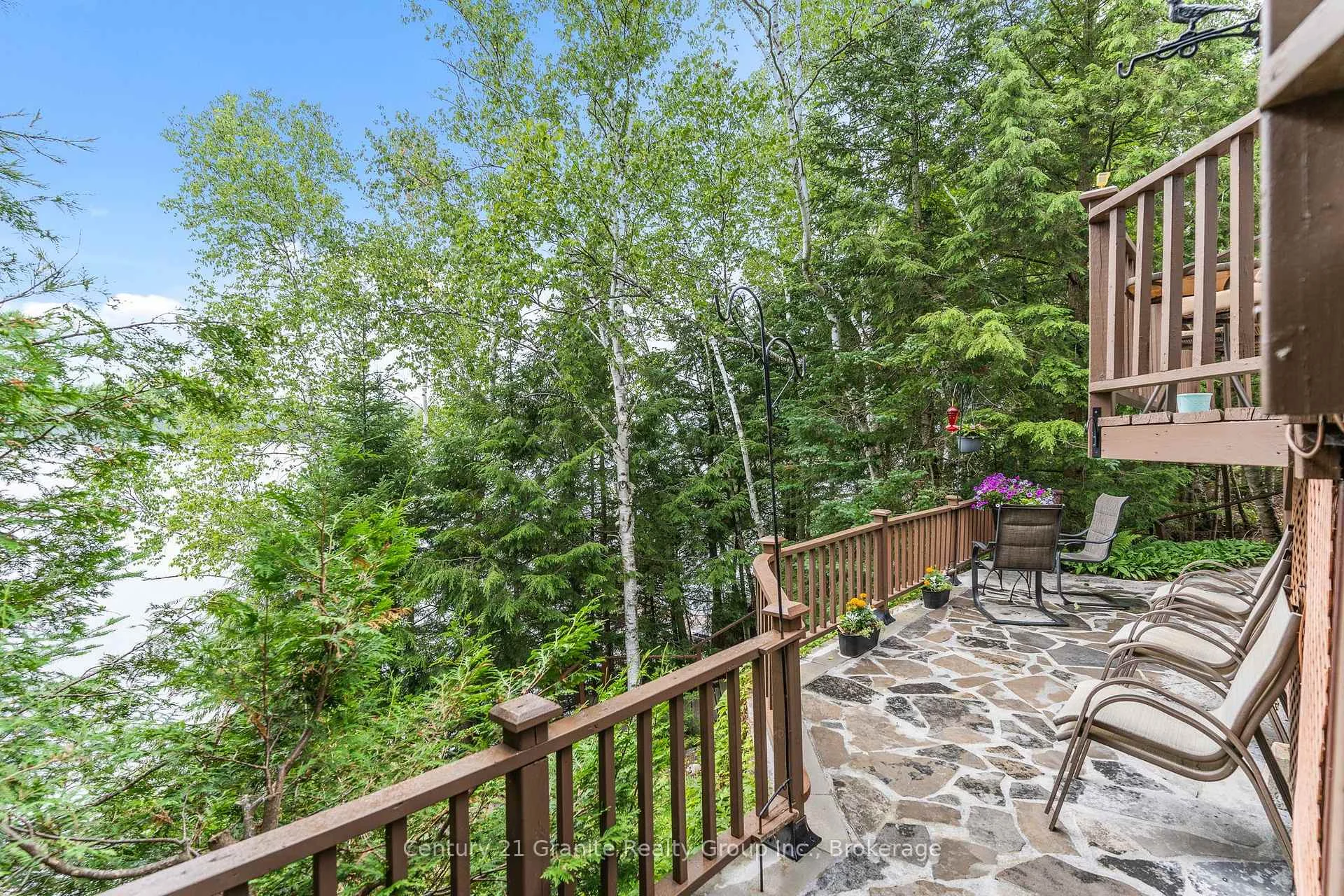 Photo 39 of 1109 Burnt Point Trail, Highlands East, Glamorgan — HOMEH