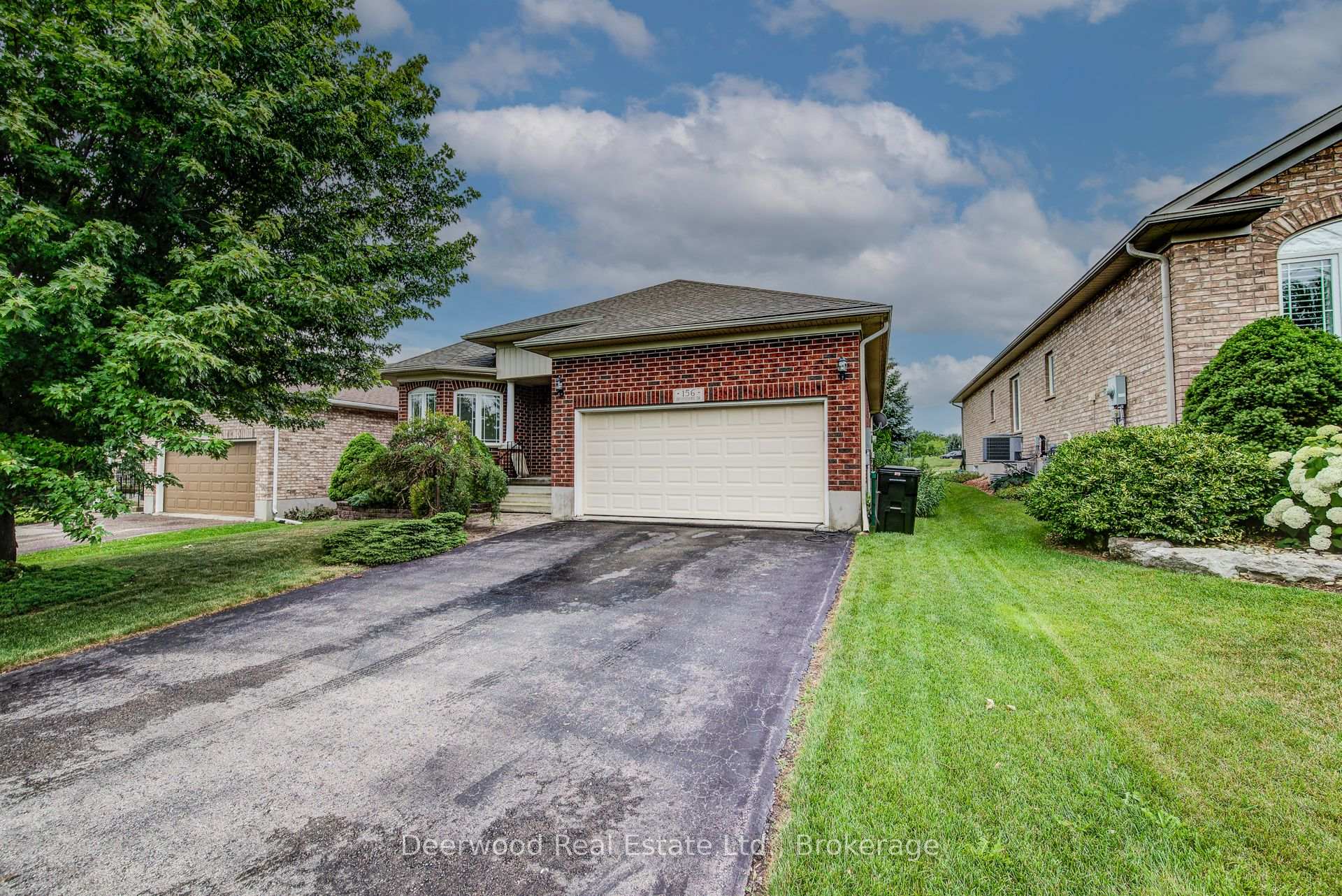 Photo 2 of Unit 19, 156 Devonshire Drive, Wilmot, New Hamburg — HOMEH