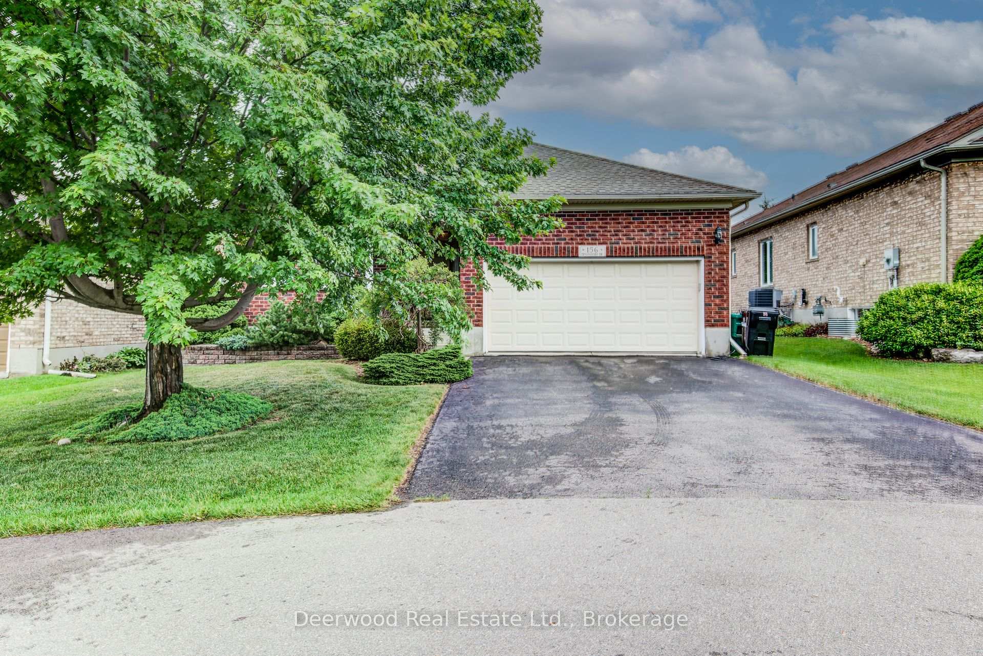 Photo 3 of Unit 19, 156 Devonshire Drive, Wilmot, New Hamburg — HOMEH