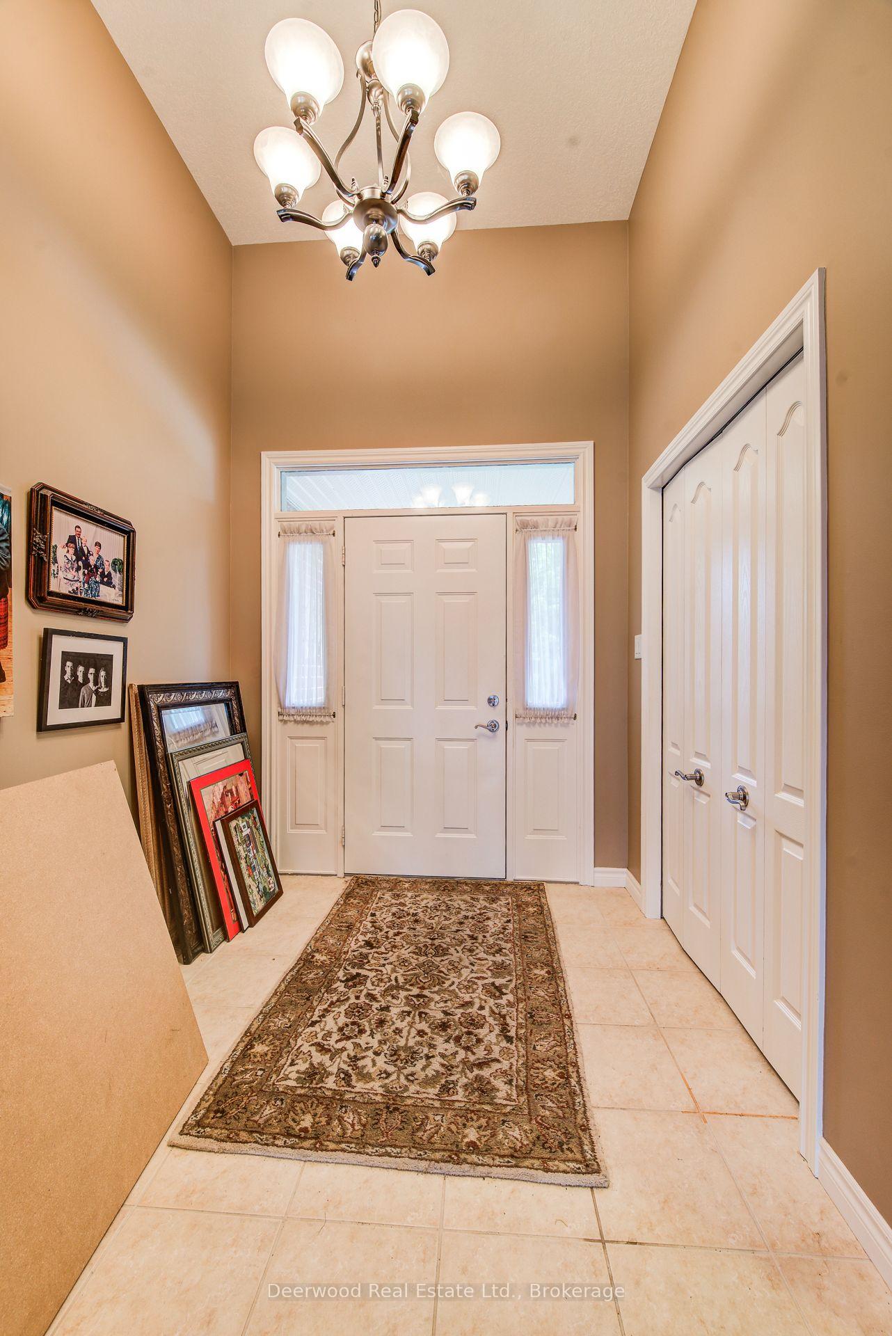 Photo 8 of Unit 19, 156 Devonshire Drive, Wilmot, New Hamburg — HOMEH