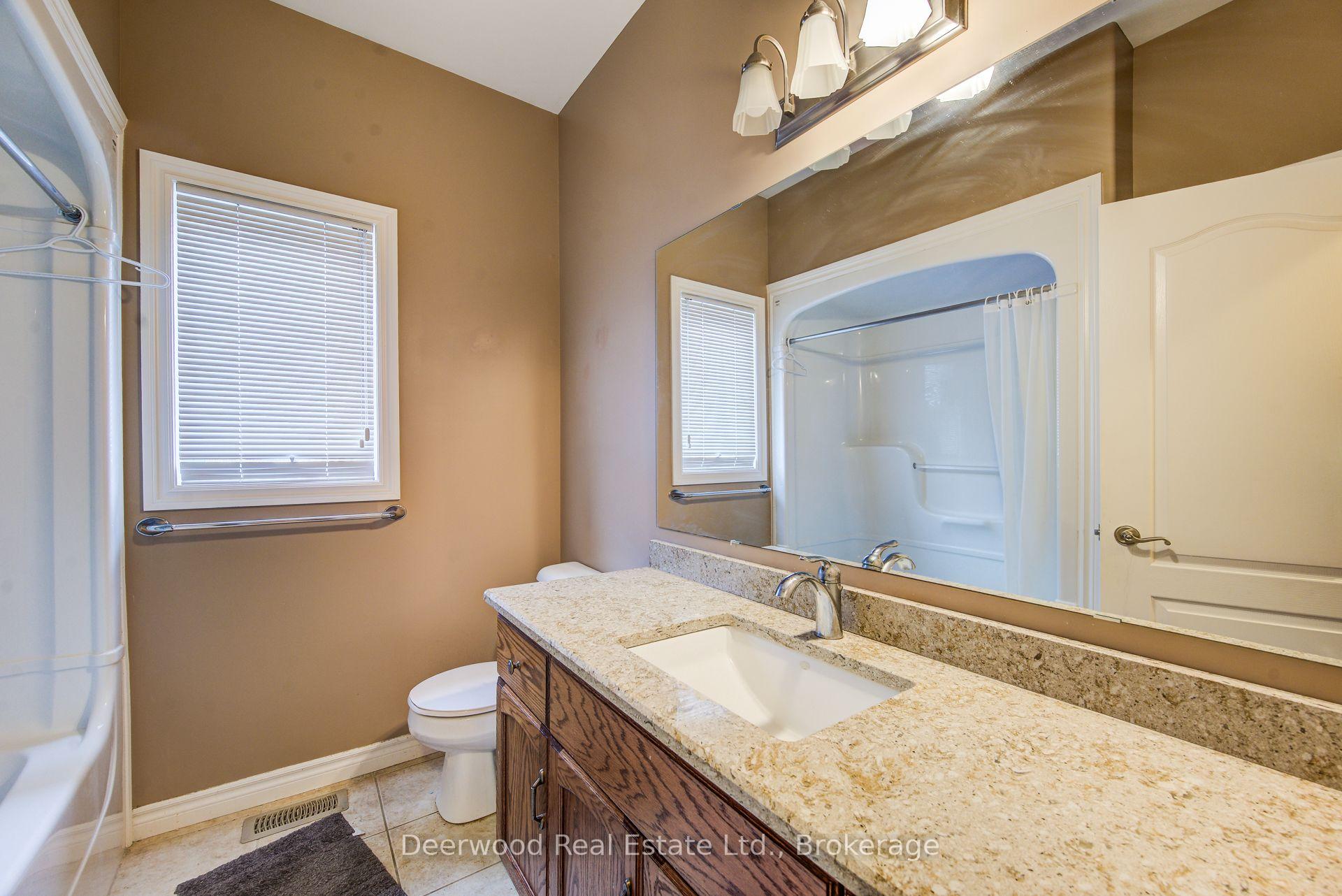 Photo 11 of Unit 19, 156 Devonshire Drive, Wilmot, New Hamburg — HOMEH