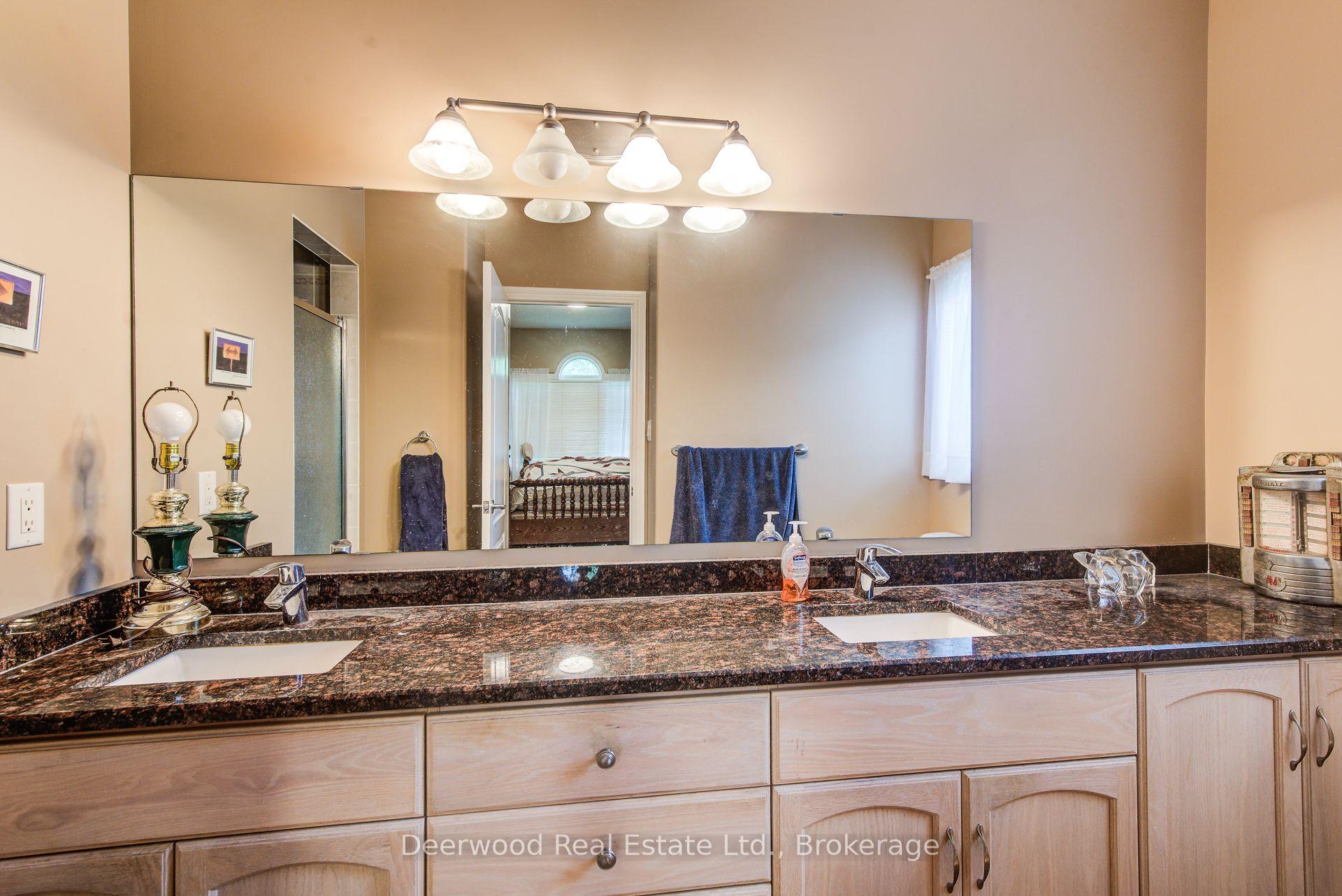 Photo 21 of Unit 19, 156 Devonshire Drive, Wilmot, New Hamburg — HOMEH