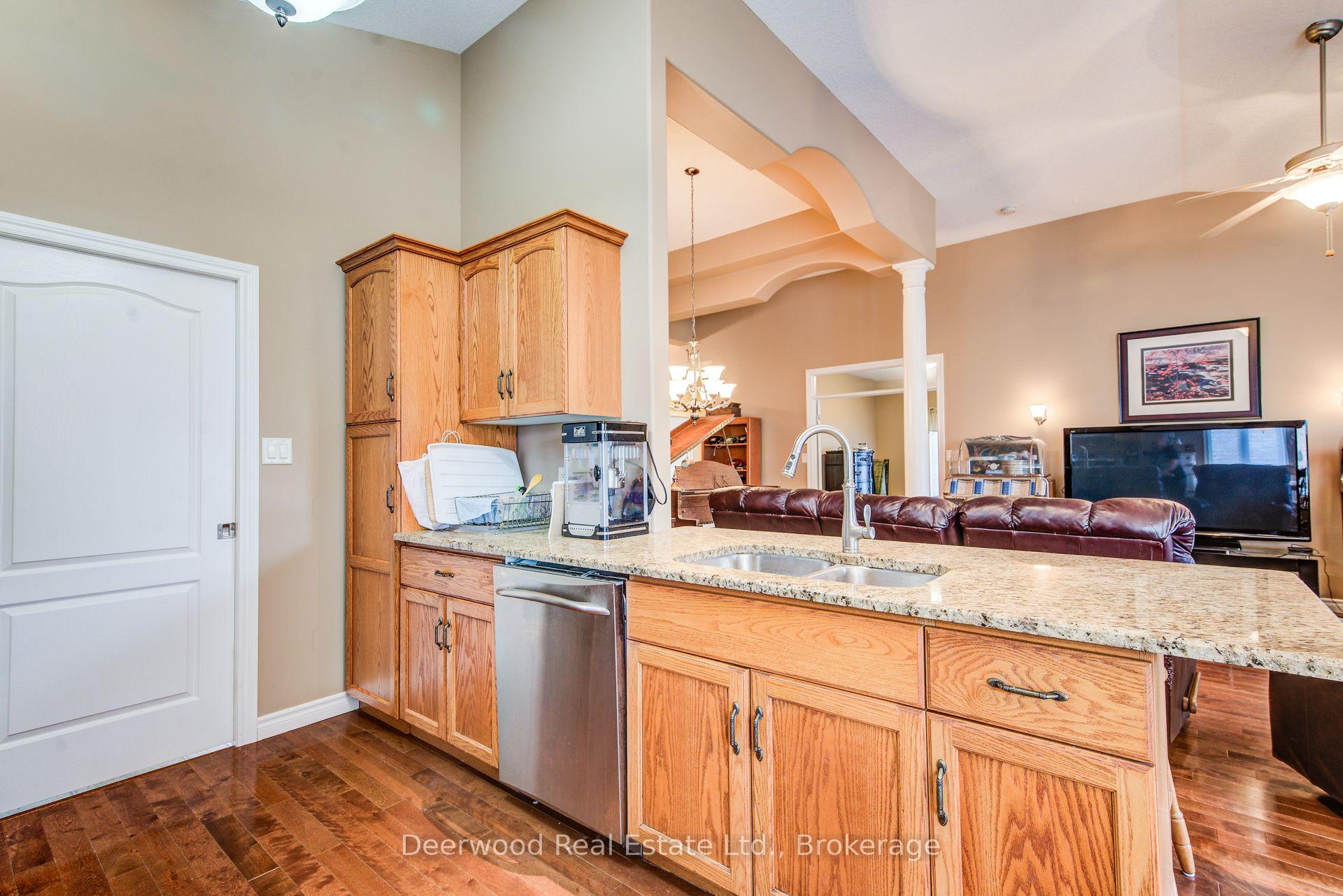 Photo 25 of Unit 19, 156 Devonshire Drive, Wilmot, New Hamburg — HOMEH