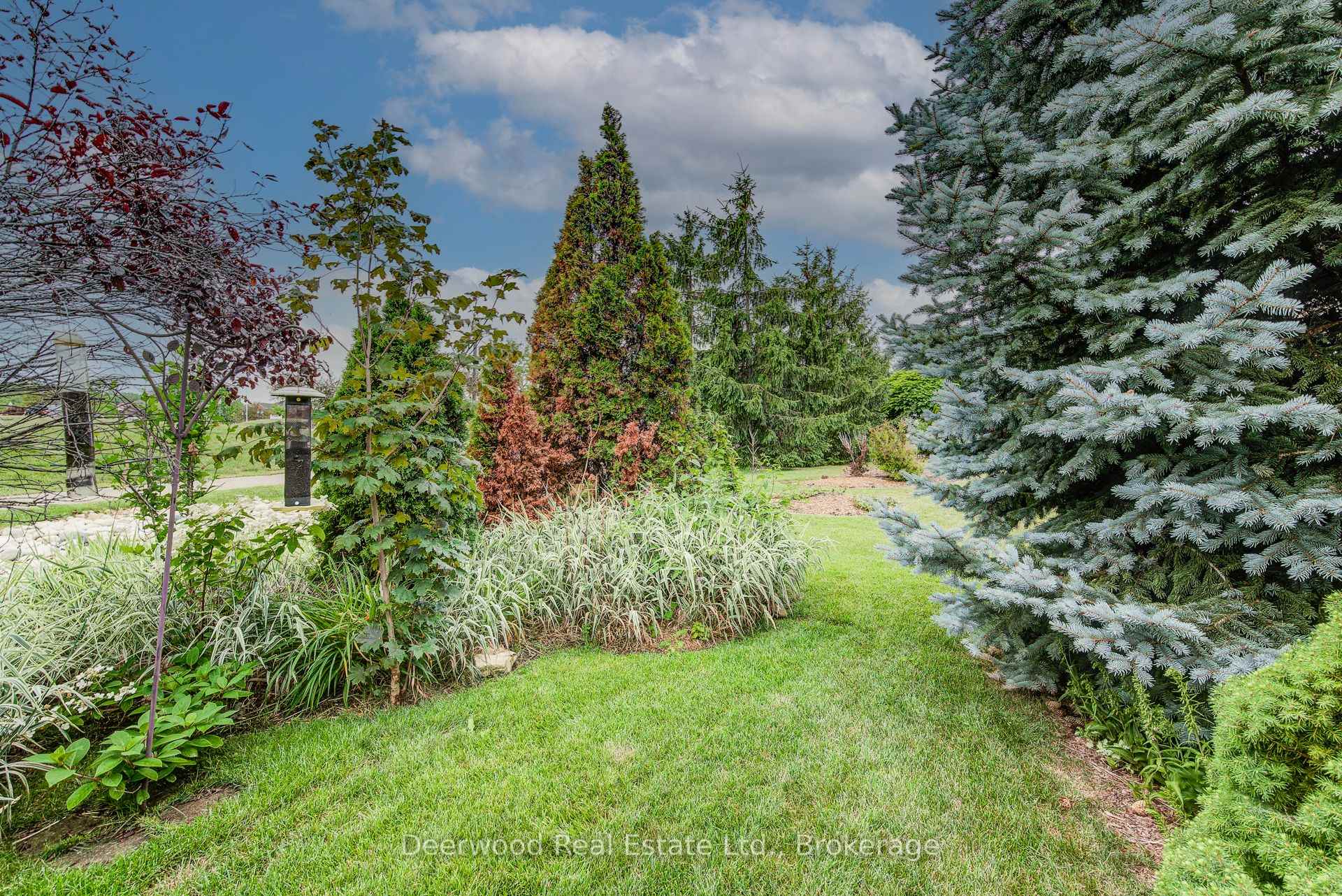 Photo 29 of Unit 19, 156 Devonshire Drive, Wilmot, New Hamburg — HOMEH