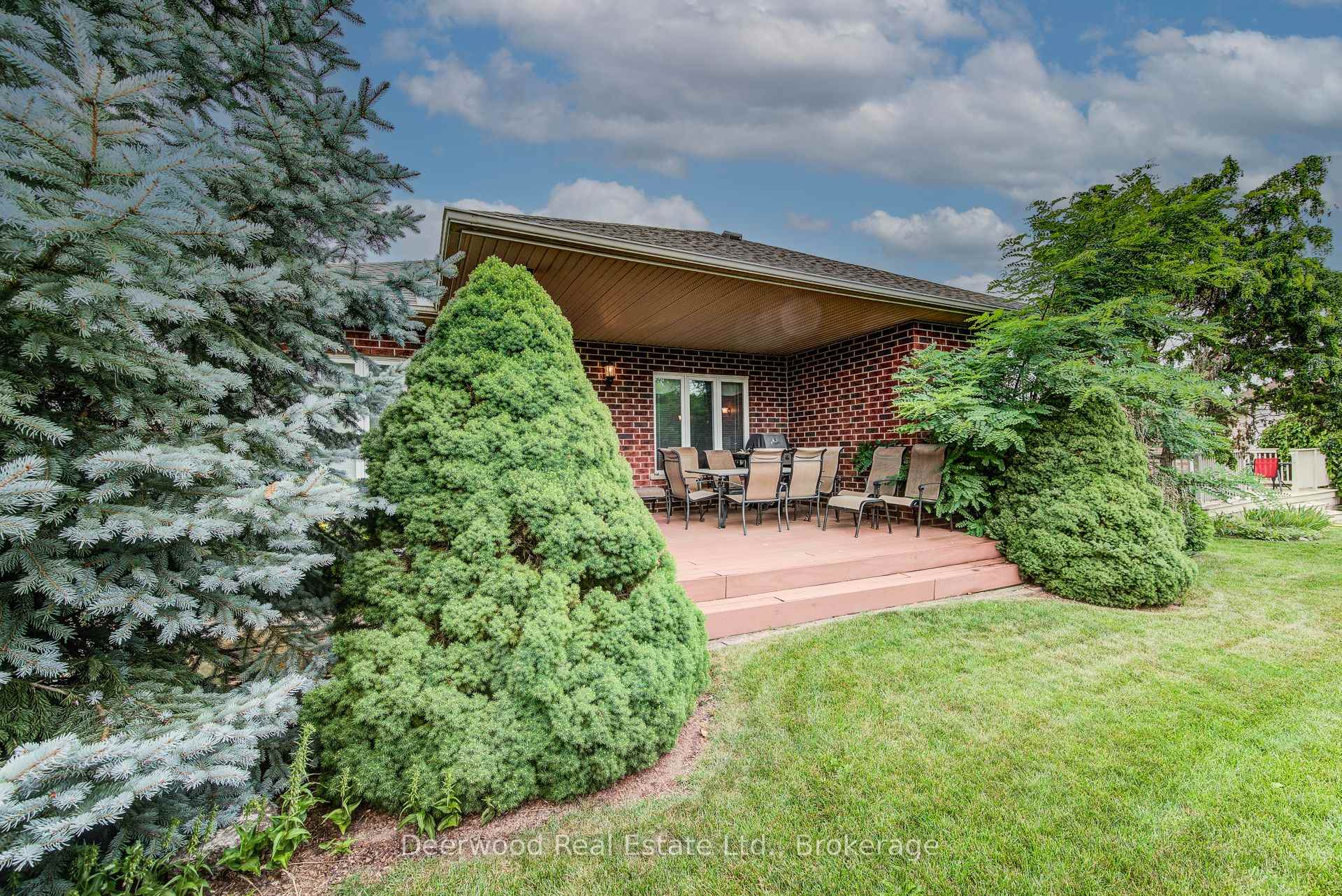 Photo 33 of Unit 19, 156 Devonshire Drive, Wilmot, New Hamburg — HOMEH
