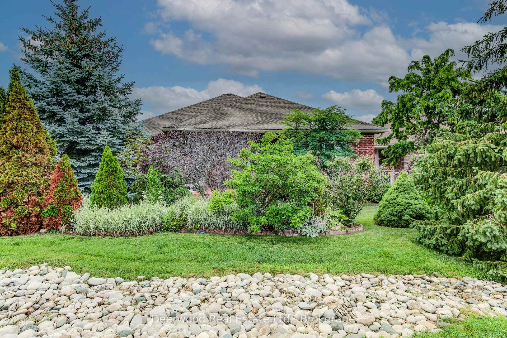 Photo 36 of Unit 19, 156 Devonshire Drive, Wilmot, New Hamburg — HOMEH