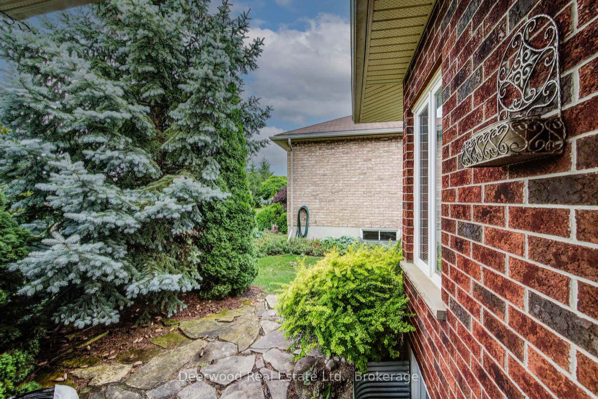Photo 40 of Unit 19, 156 Devonshire Drive, Wilmot, New Hamburg — HOMEH