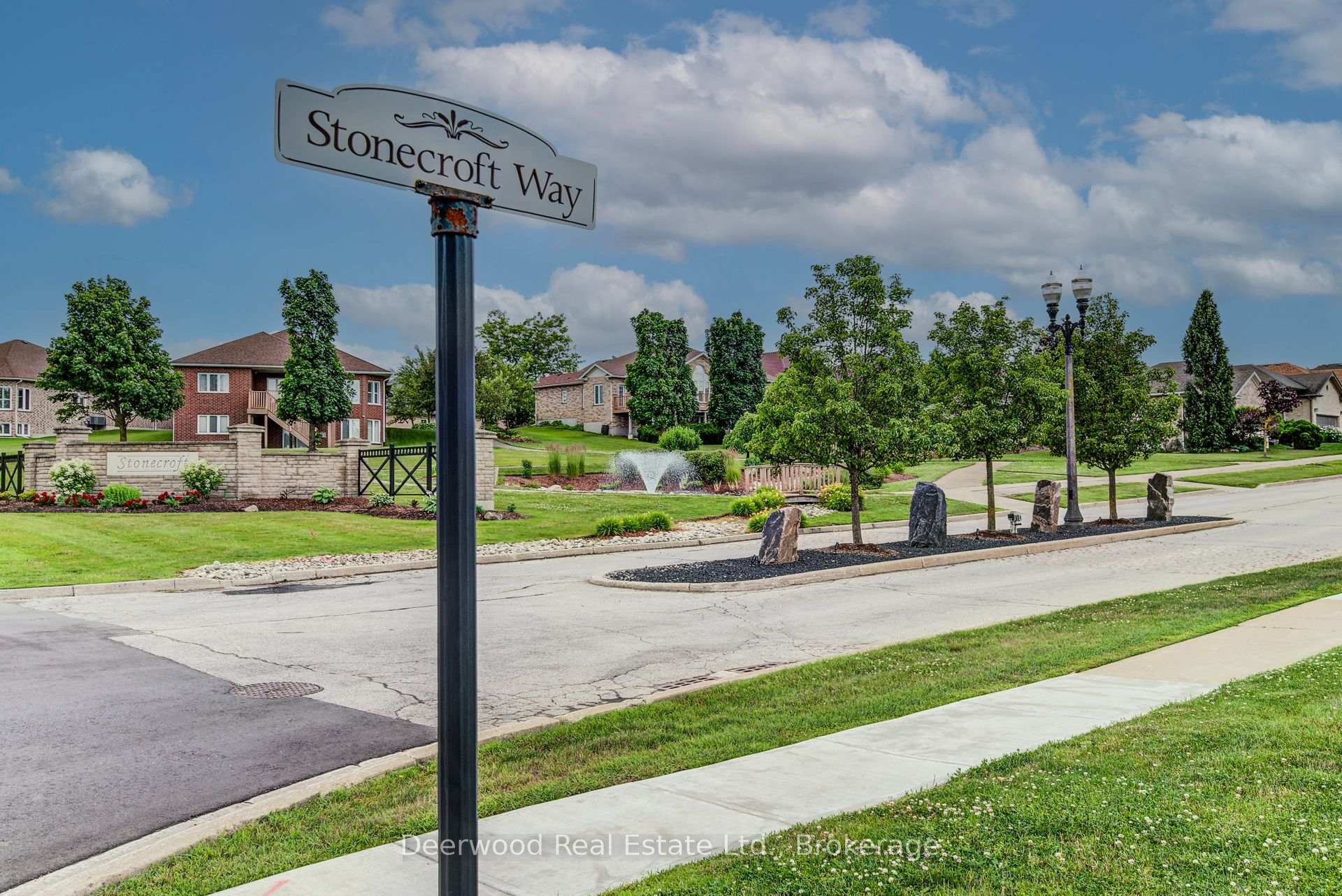 Photo 44 of Unit 19, 156 Devonshire Drive, Wilmot, New Hamburg — HOMEH