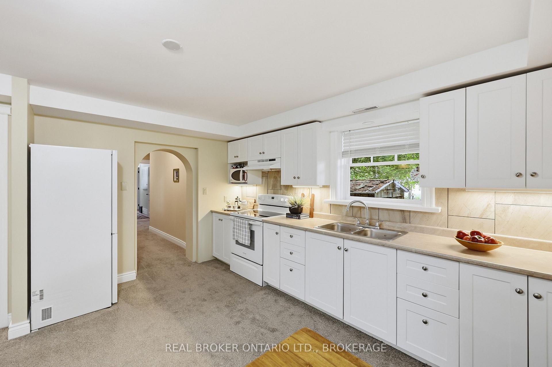 Photo 14 of 595 King Street E, Gananoque, Gananoque — HOMEH