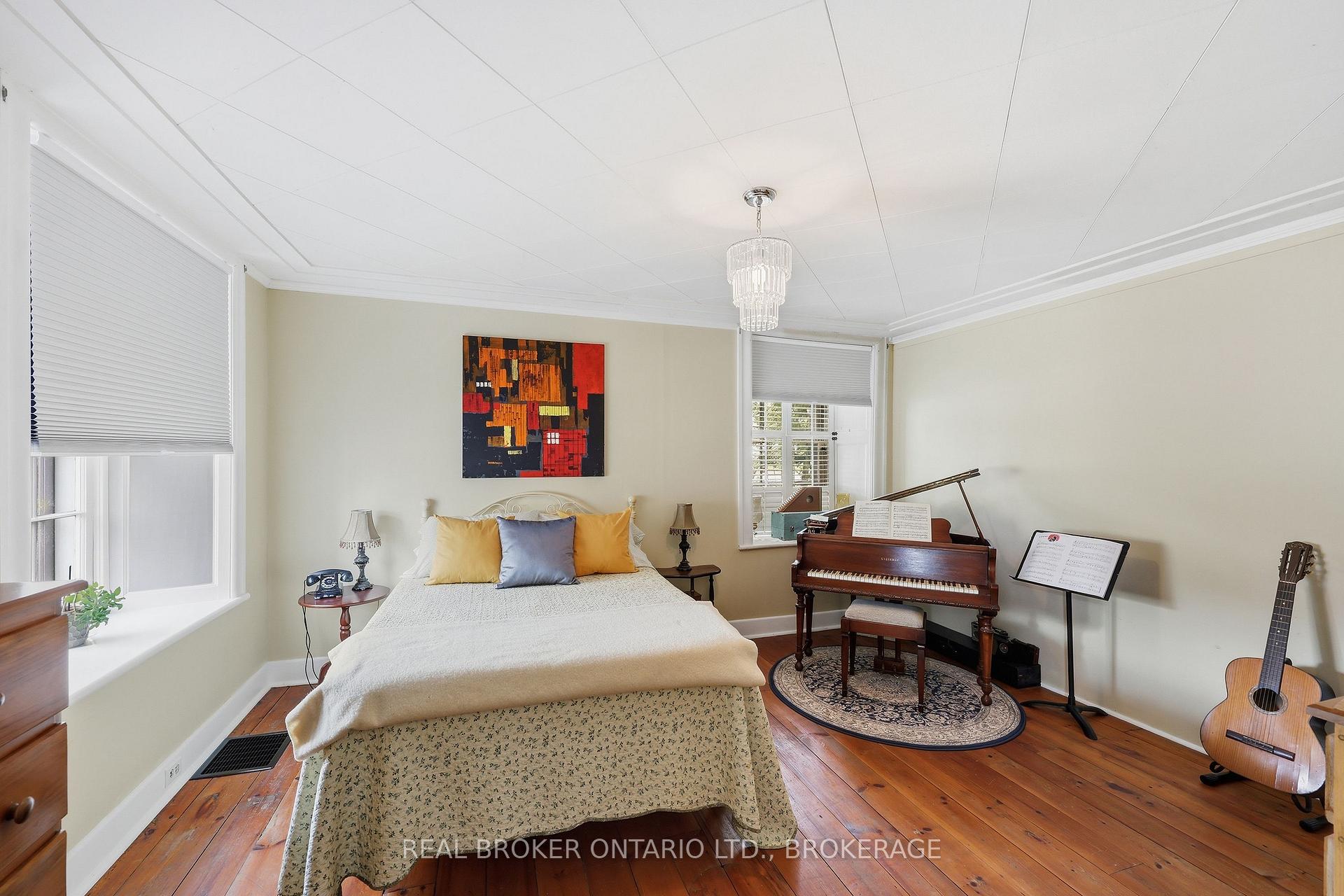 Photo 17 of 595 King Street E, Gananoque, Gananoque — HOMEH