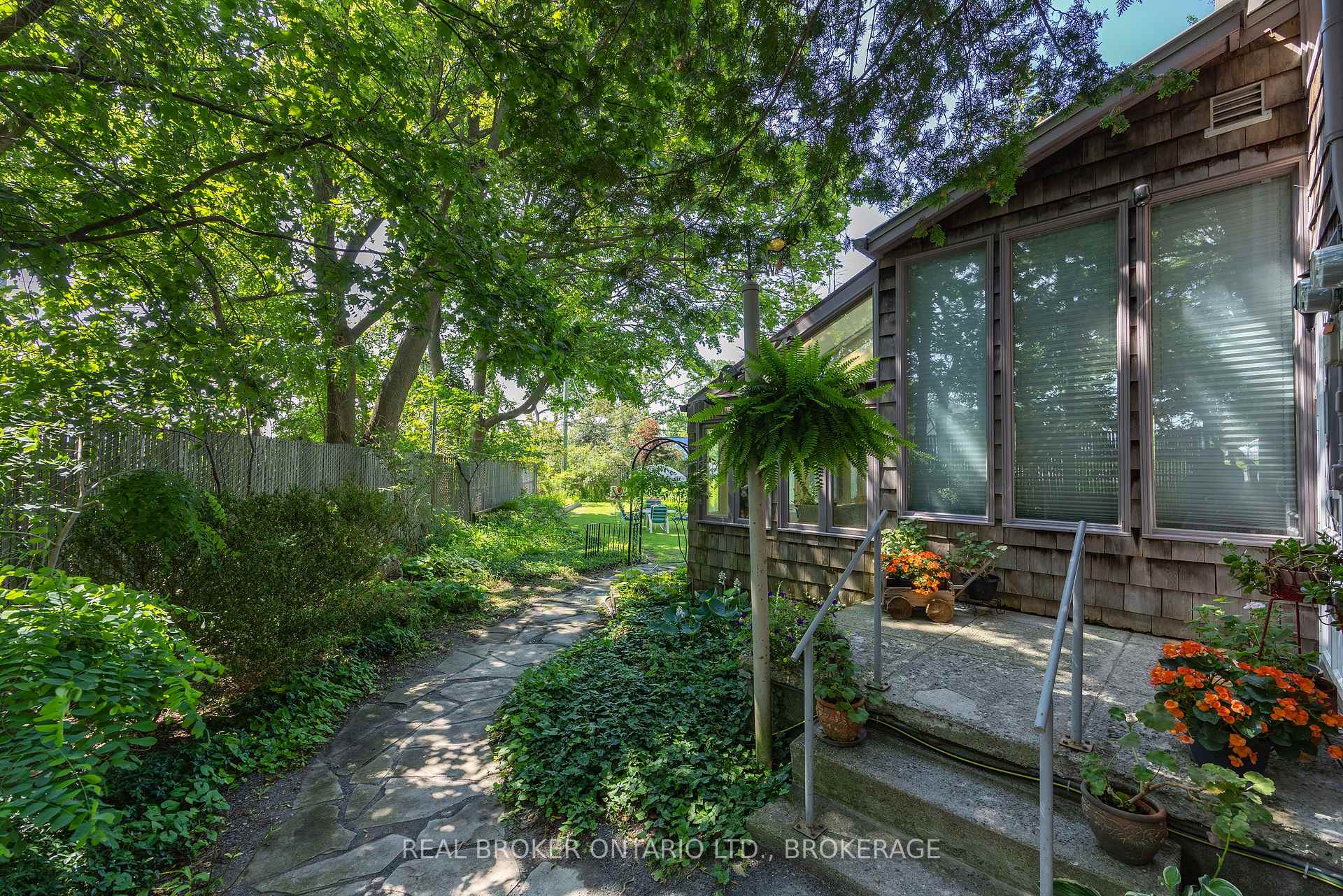 Photo 50 of 595 King Street E, Gananoque, Gananoque — HOMEH