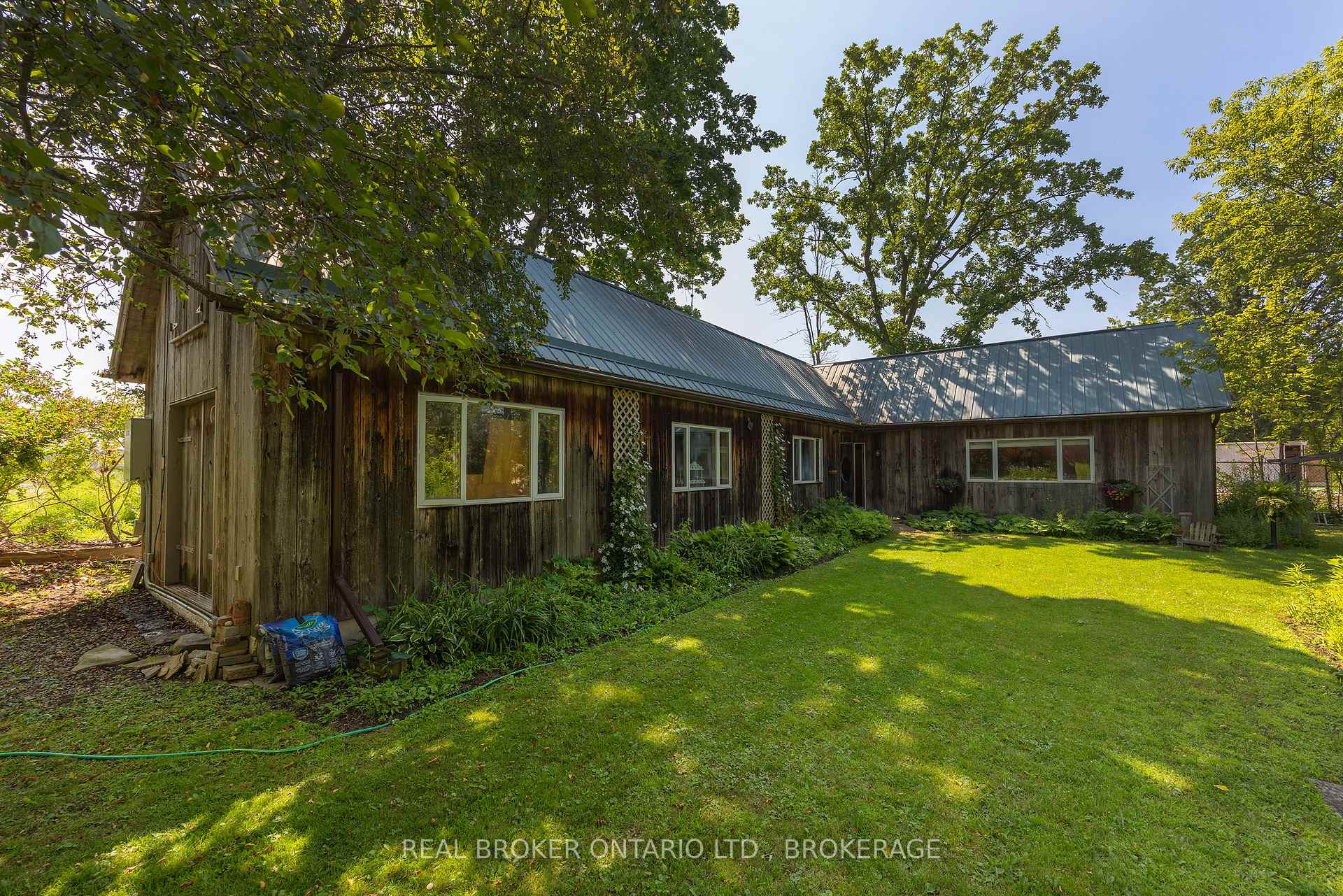 Photo 57 of 595 King Street E, Gananoque, Gananoque — HOMEH