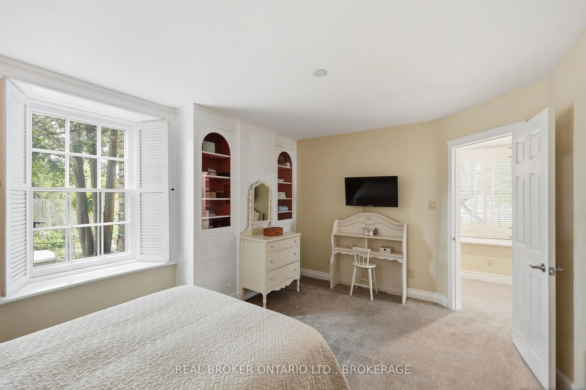 Photo 24 of 595 King Street E, Gananoque, Gananoque — HOMEH