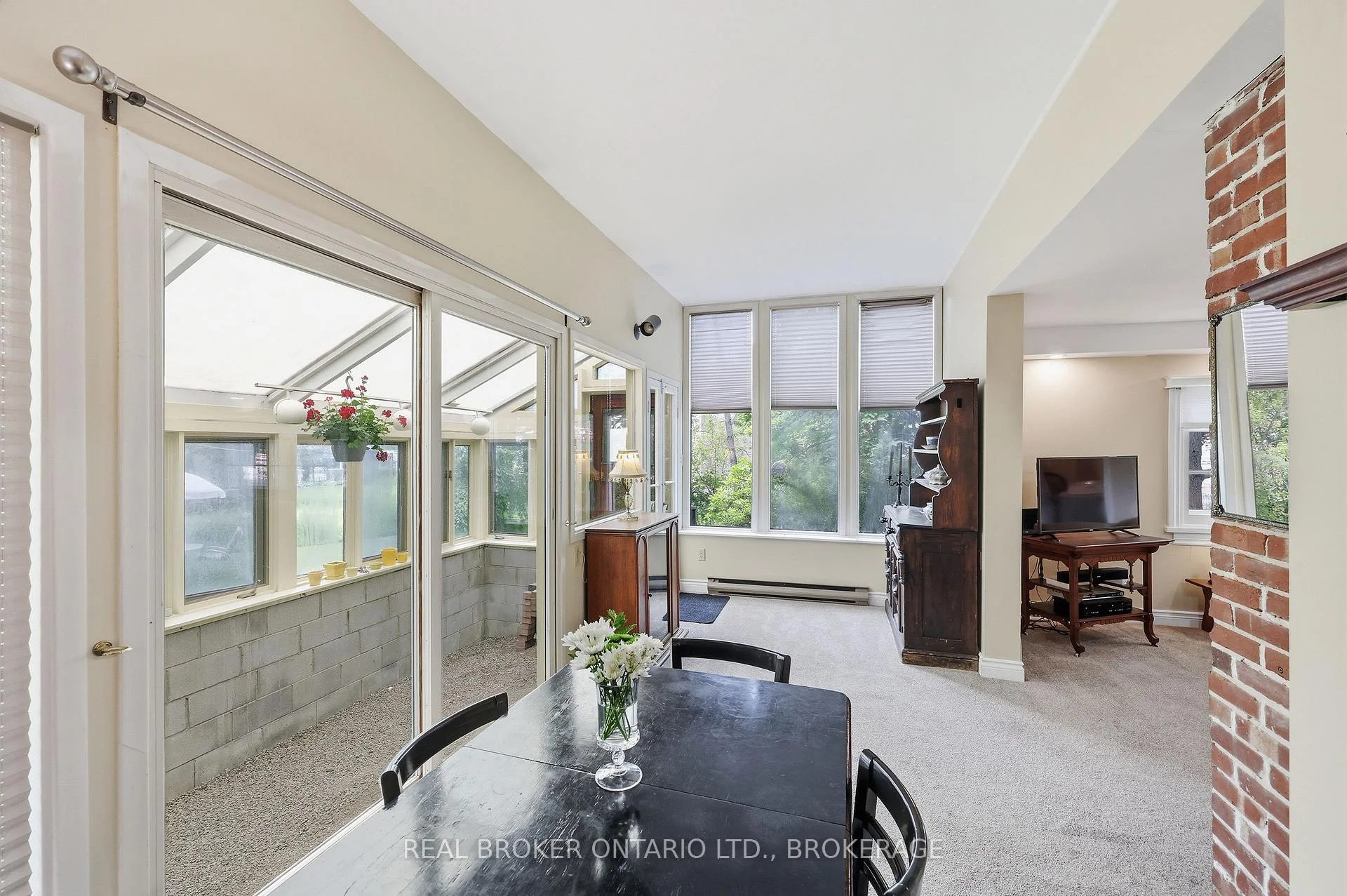 Photo 41 of 595 King Street E, Gananoque, Gananoque — HOMEH
