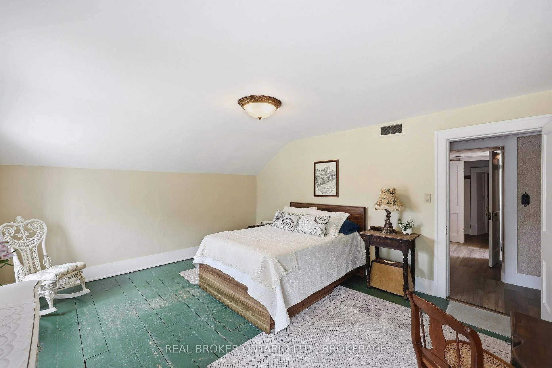 Photo 44 of 595 King Street E, Gananoque, Gananoque — HOMEH