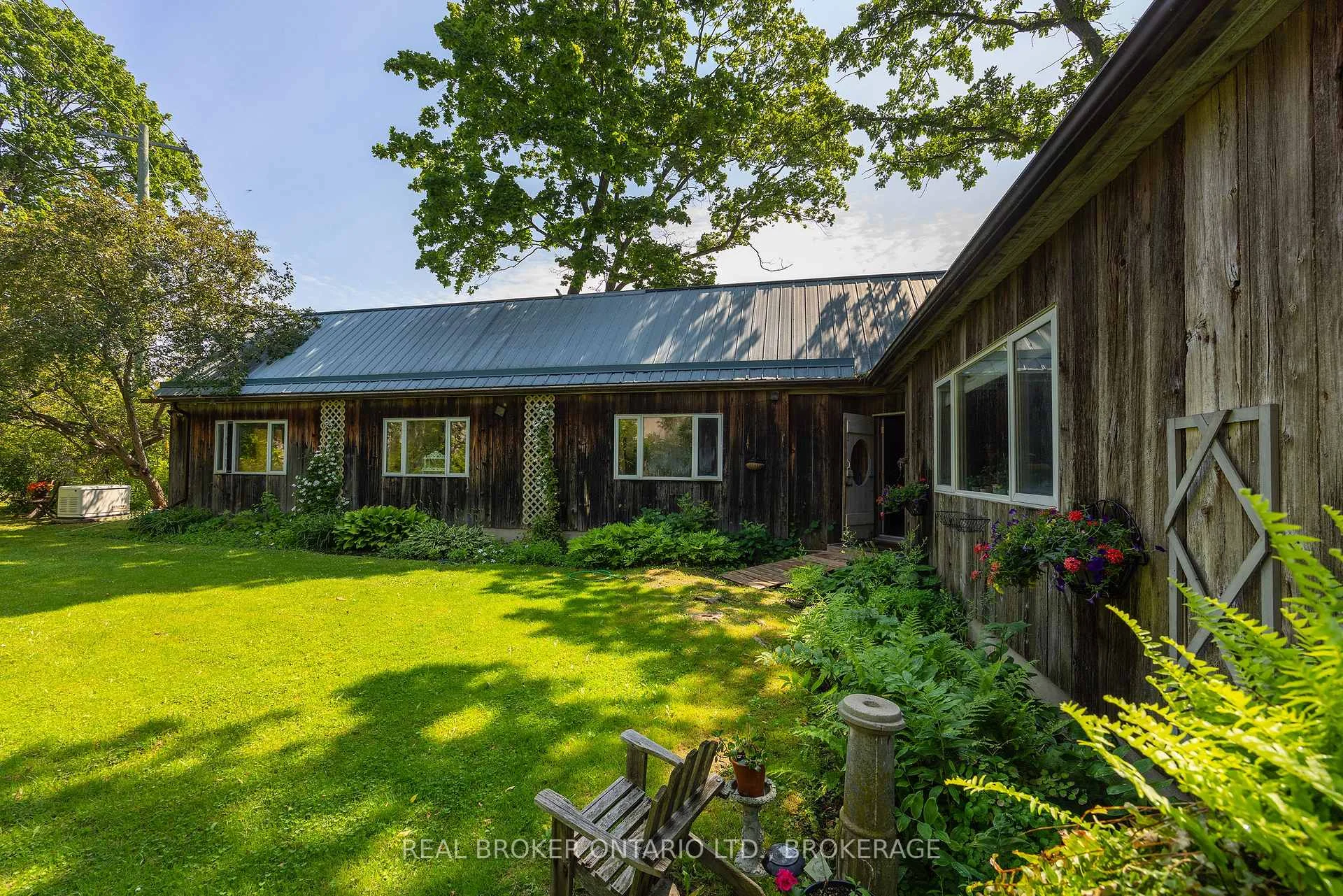 Photo 47 of 595 King Street E, Gananoque, Gananoque — HOMEH