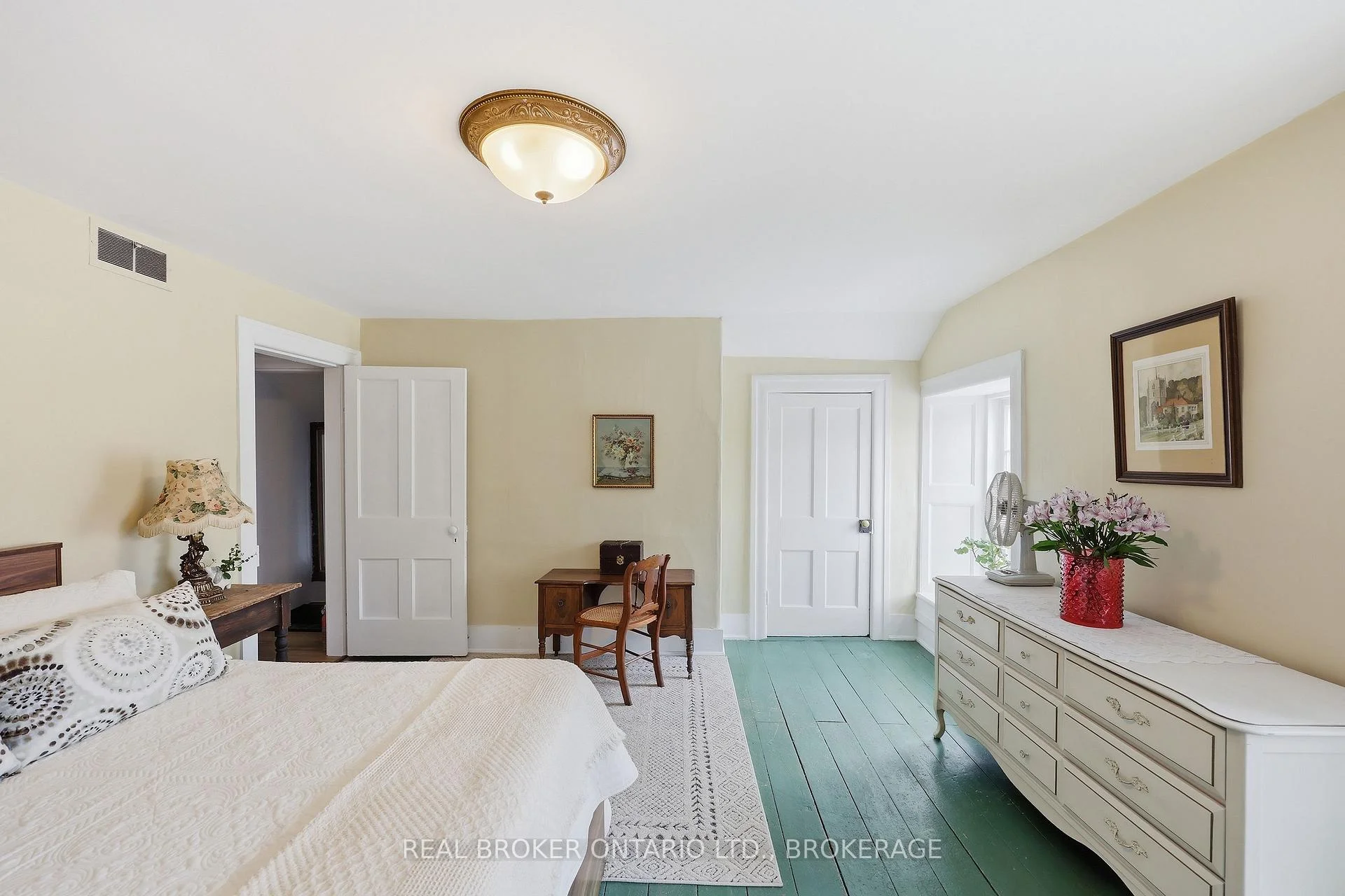 Photo 48 of 595 King Street E, Gananoque, Gananoque — HOMEH