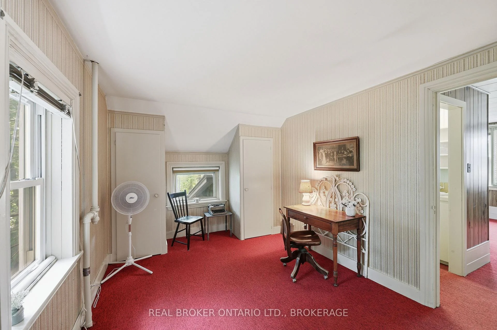 Photo 53 of 595 King Street E, Gananoque, Gananoque — HOMEH