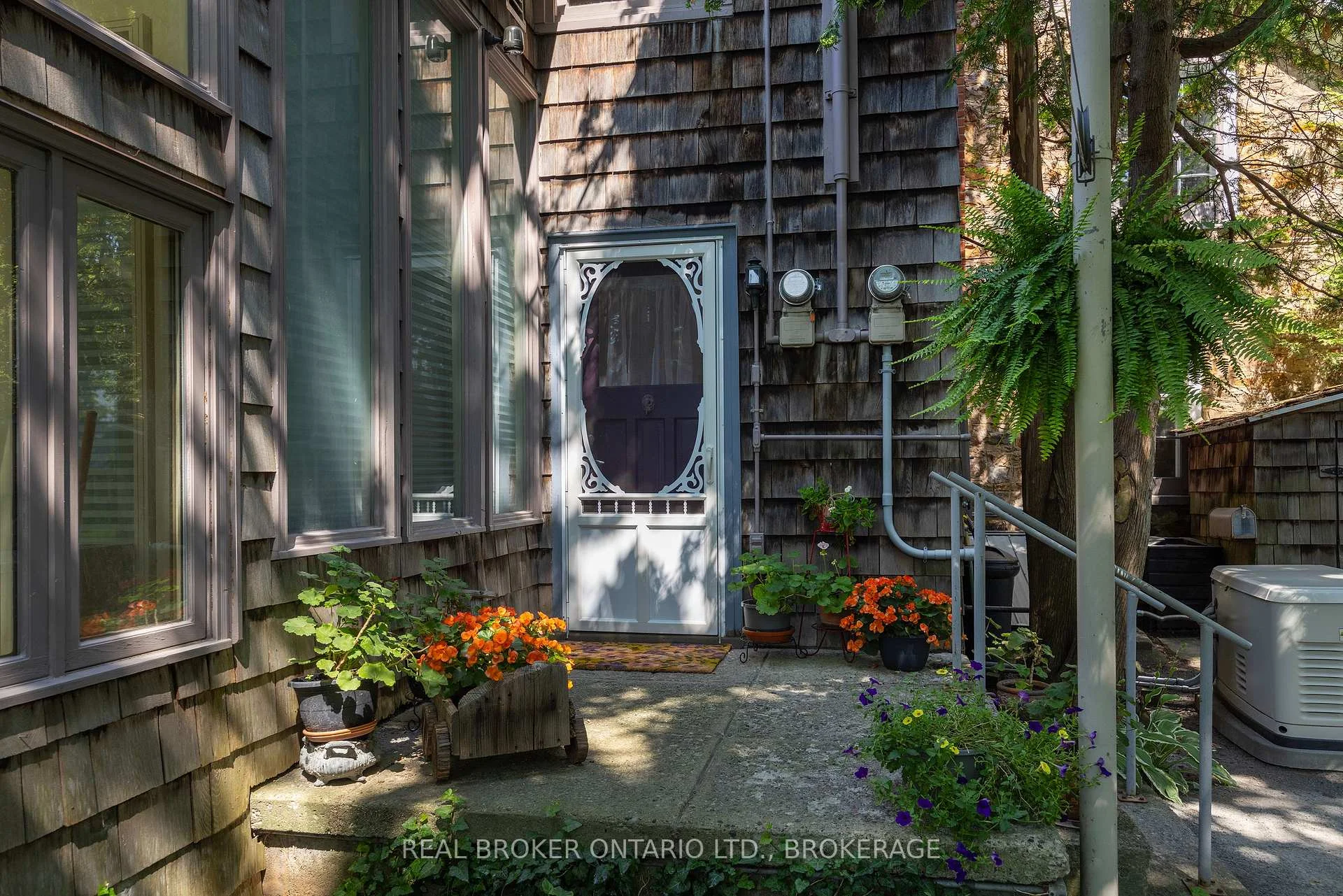 Photo 61 of 595 King Street E, Gananoque, Gananoque — HOMEH