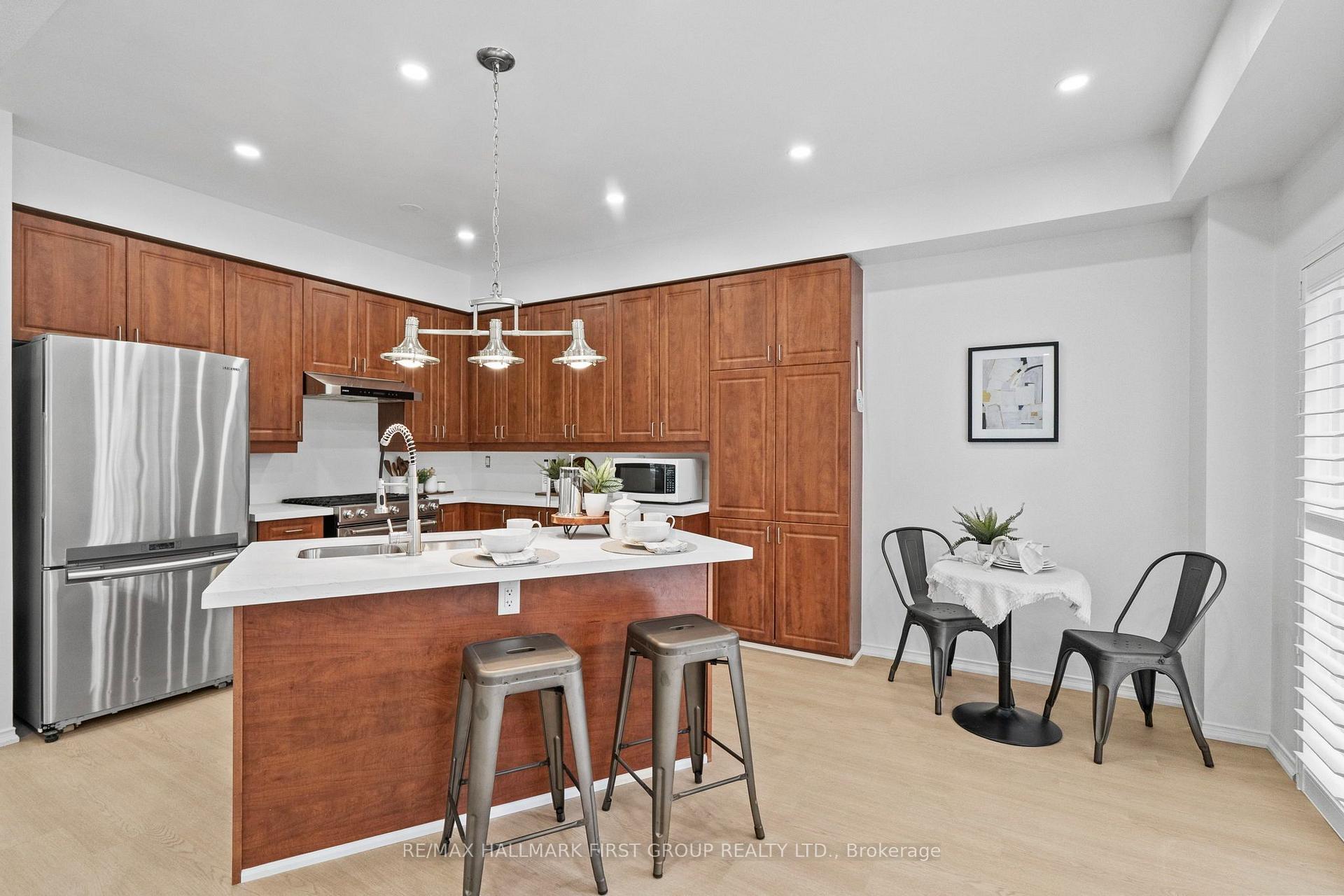 Photo 6 of 1773 Badgley Drive, Oshawa, Taunton — HOMEH