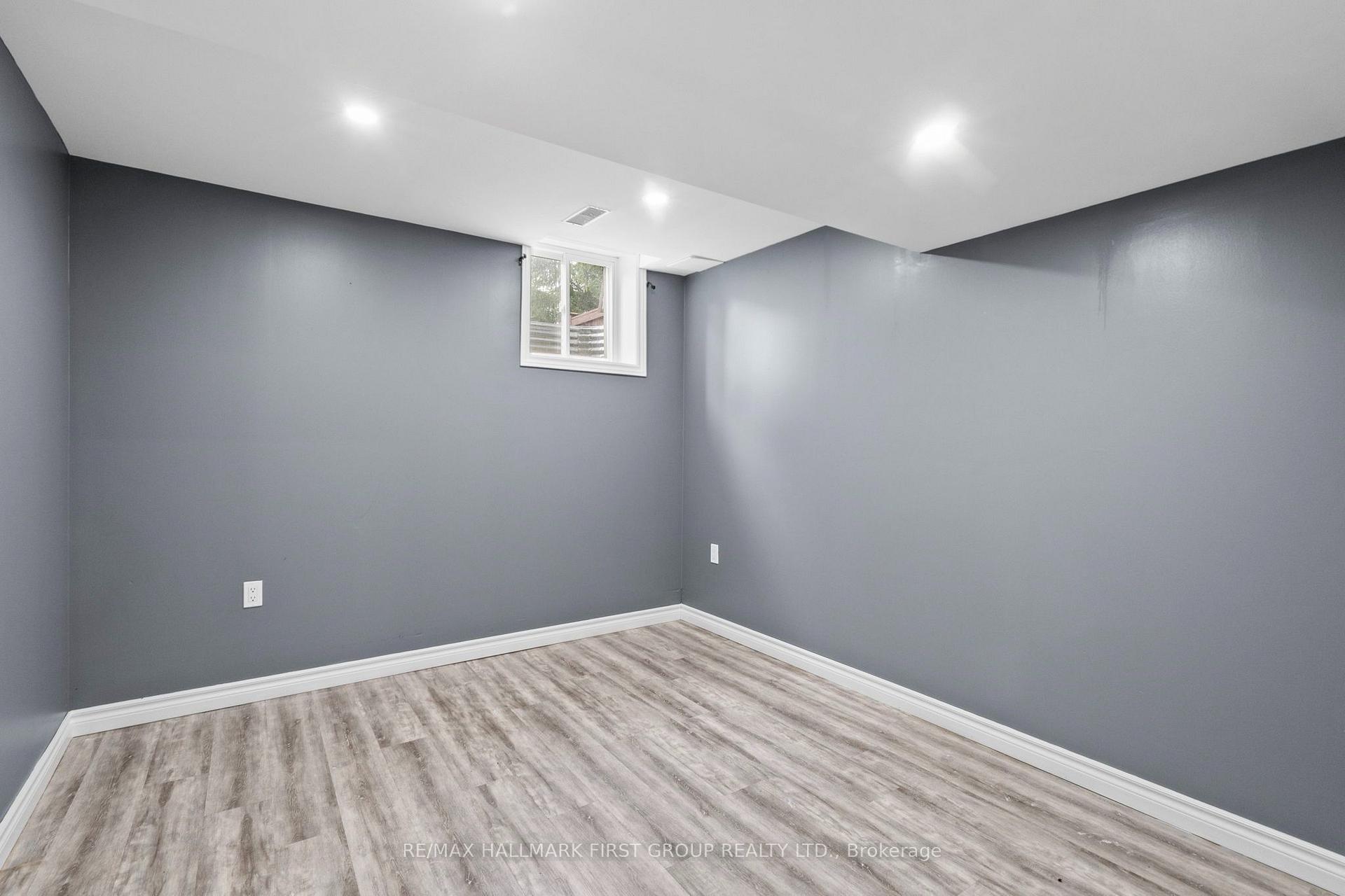Photo 25 of 1773 Badgley Drive, Oshawa, Taunton — HOMEH
