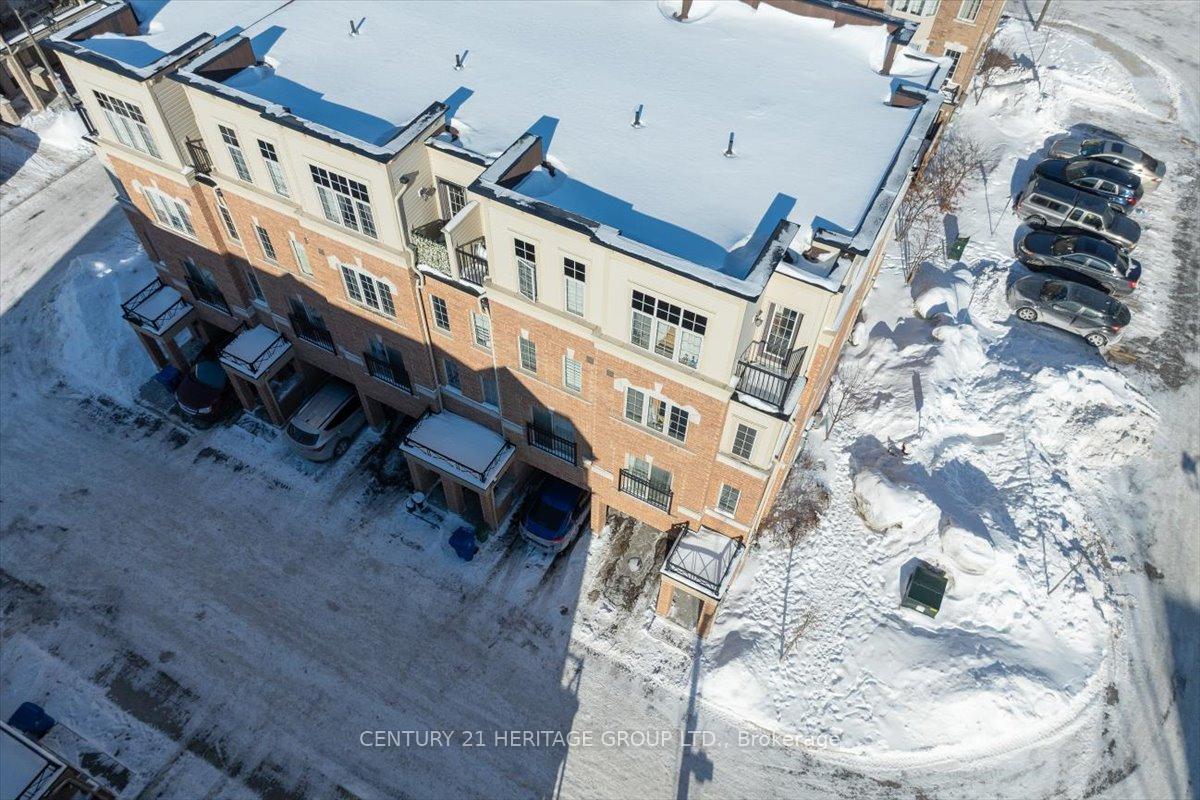 Photo 5 of Unit 258, 32 Foal Path S, Oshawa, Windfields — HOMEH