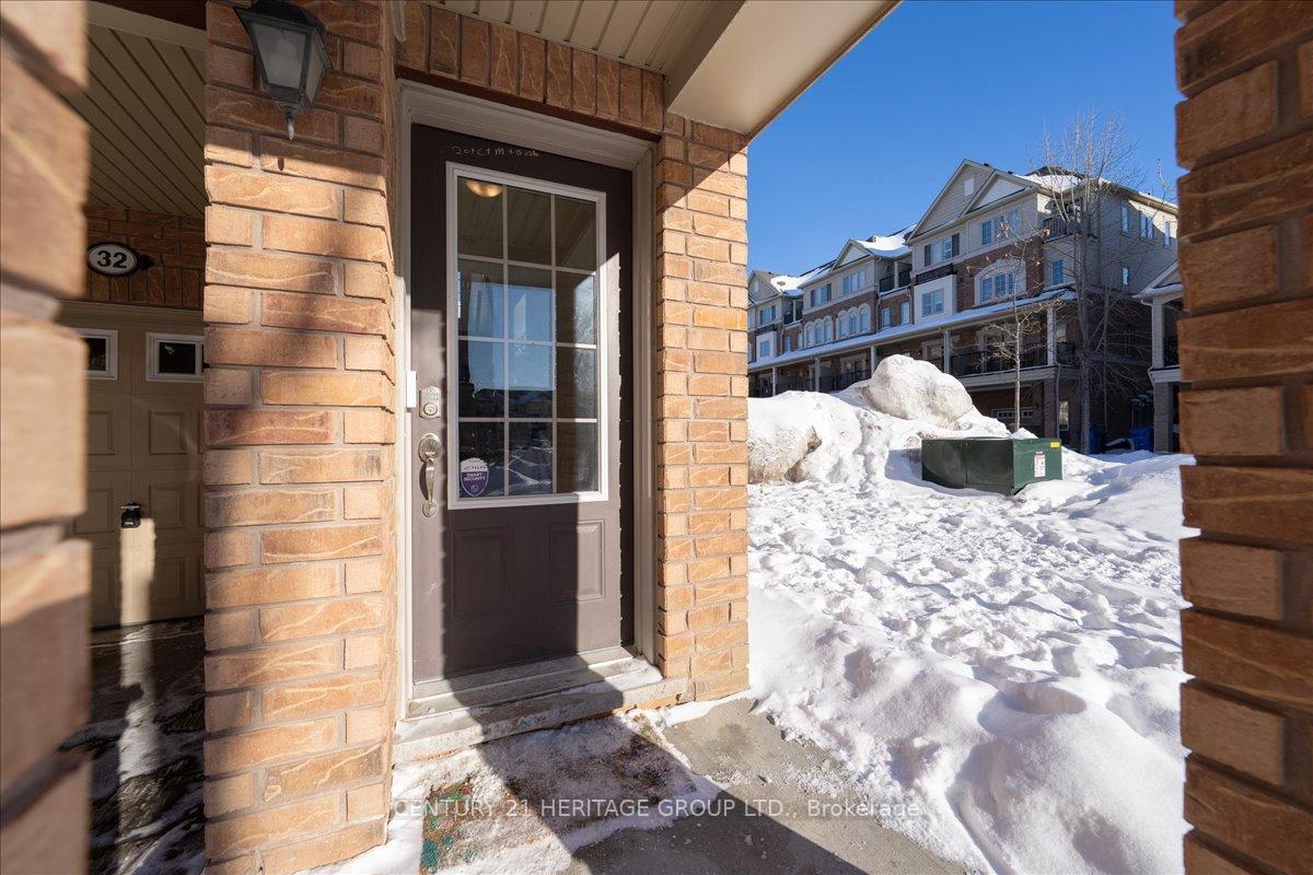 Photo 8 of Unit 258, 32 Foal Path S, Oshawa, Windfields — HOMEH