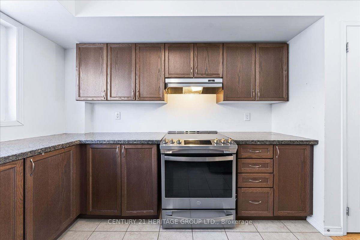 Photo 18 of Unit 258, 32 Foal Path S, Oshawa, Windfields — HOMEH