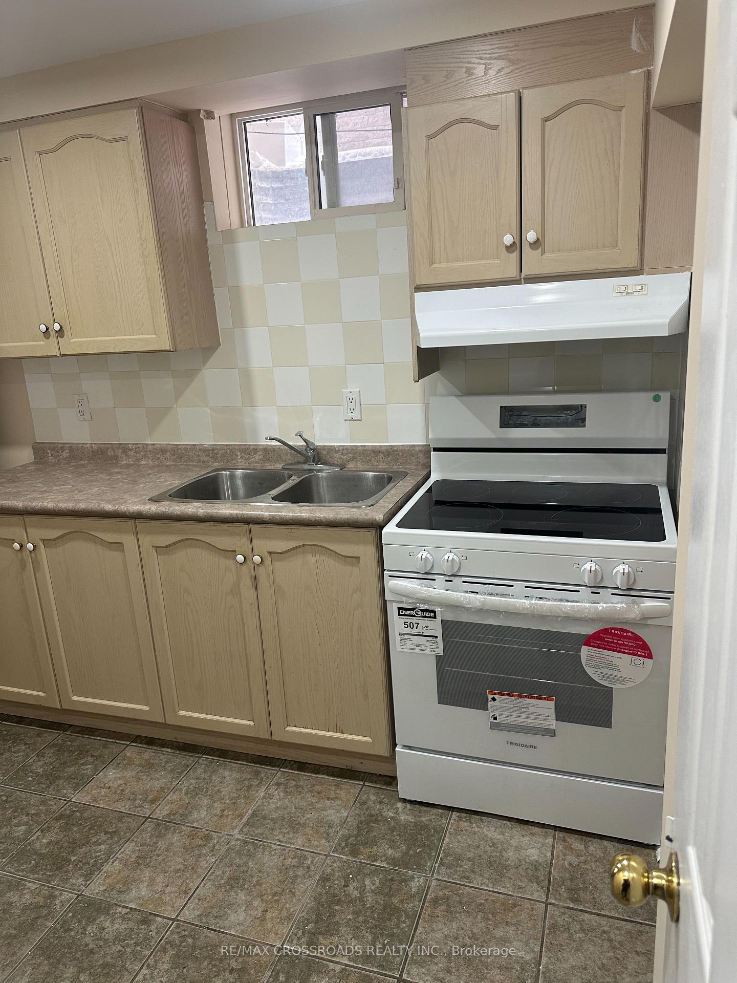 Photo 2 of Unit Basement, 132 Lawson Road, Scarborough, Centennial Scarborough — HOMEH
