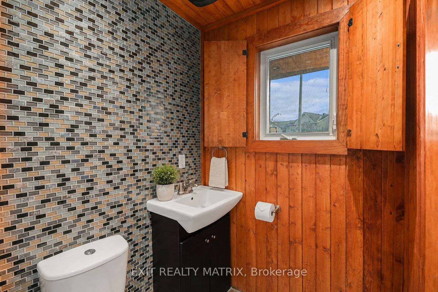 Photo 8 of 489 Rougemount Crescent, Ottawa, Fallingbrook/Gardenway South — HOMEH